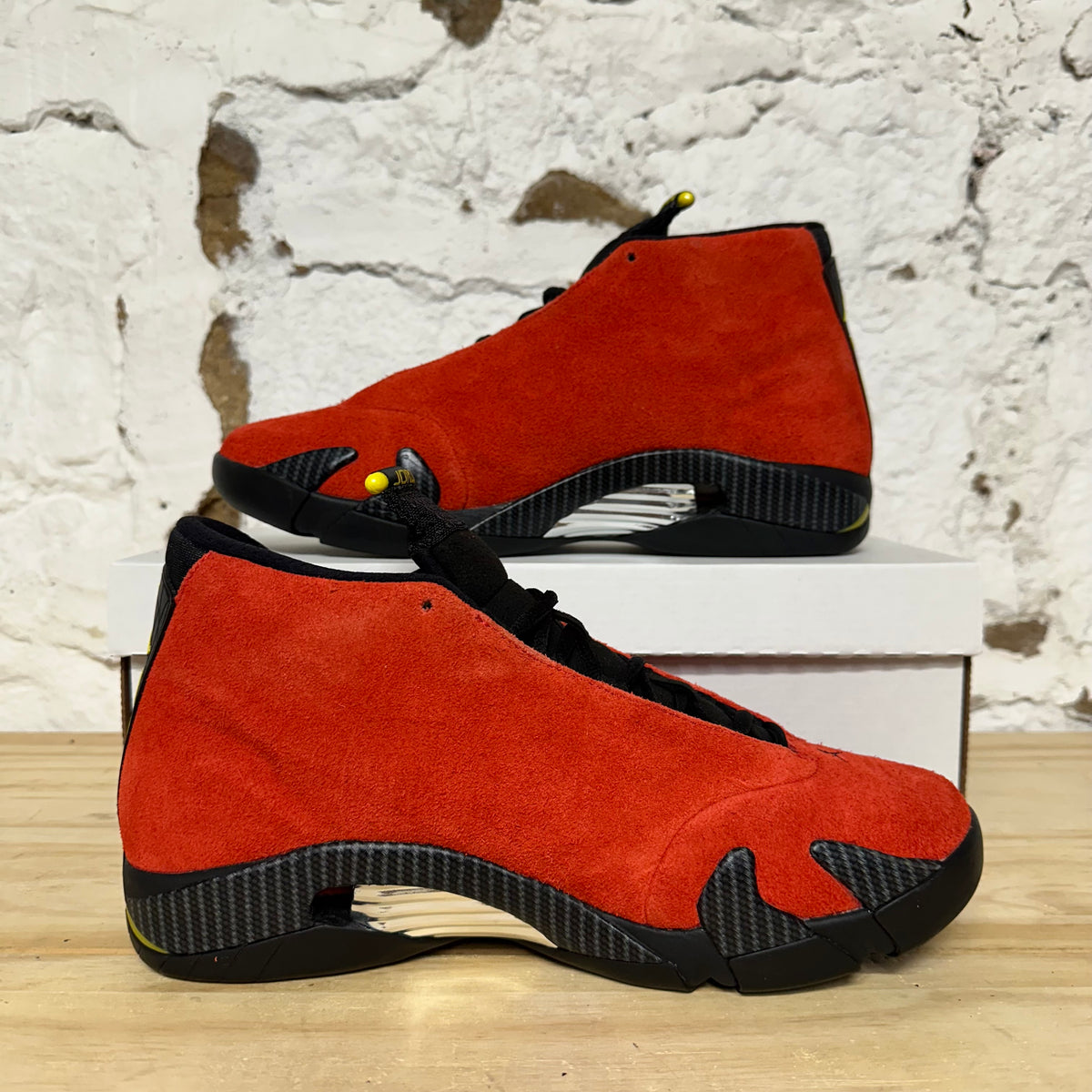 Air Jordan 14 Ferrari (2014) Sz 10.5