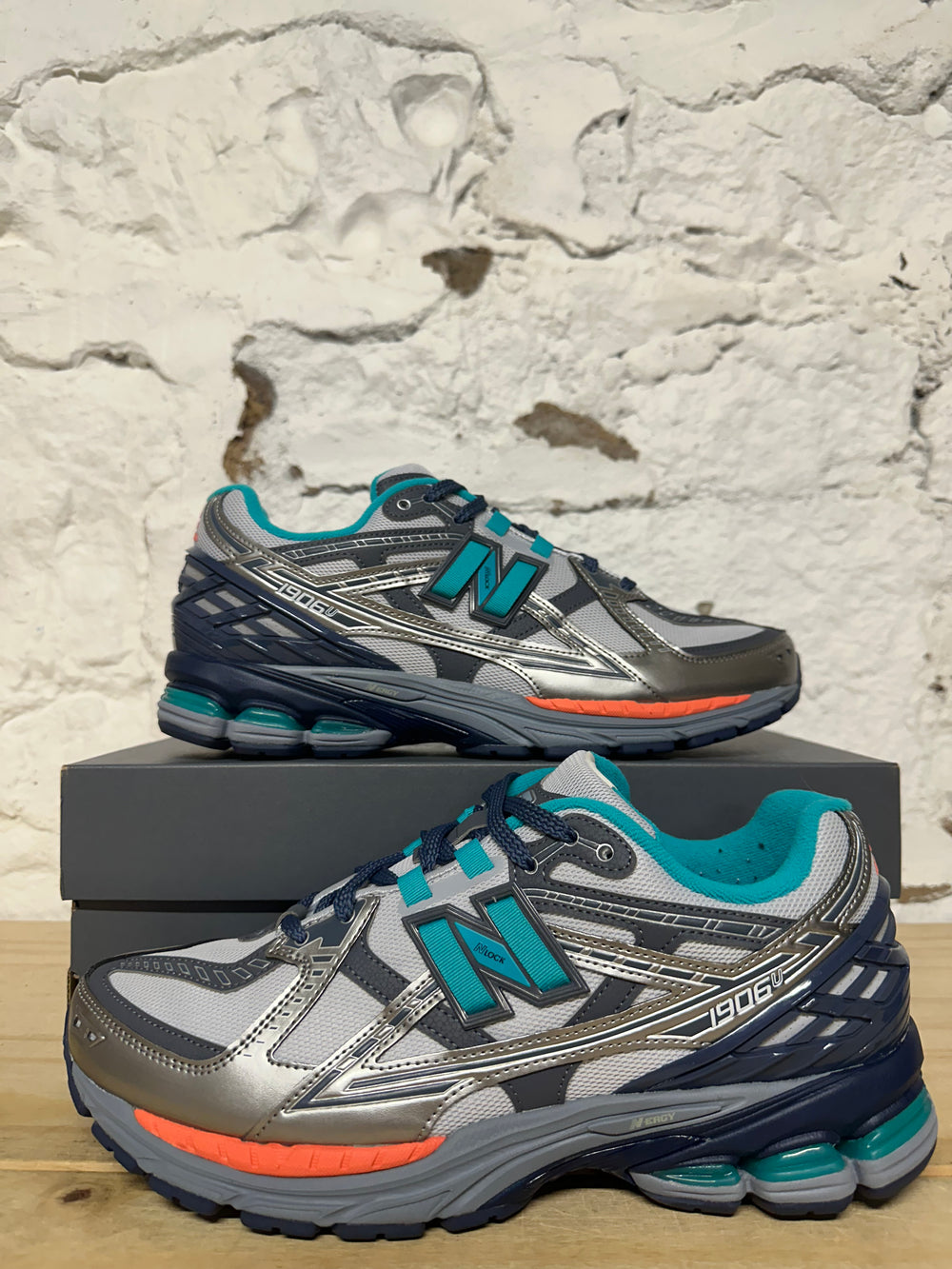 New Balance 1906 Whitaker Group Electric Teal Sz 10