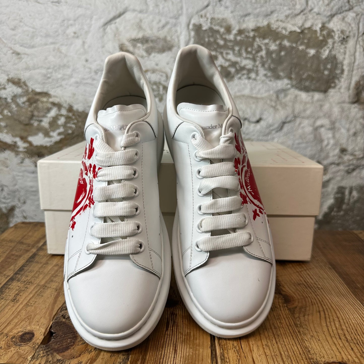 Alexander Mcqueen Heart Logo White Sneaker Sz 9 (42)