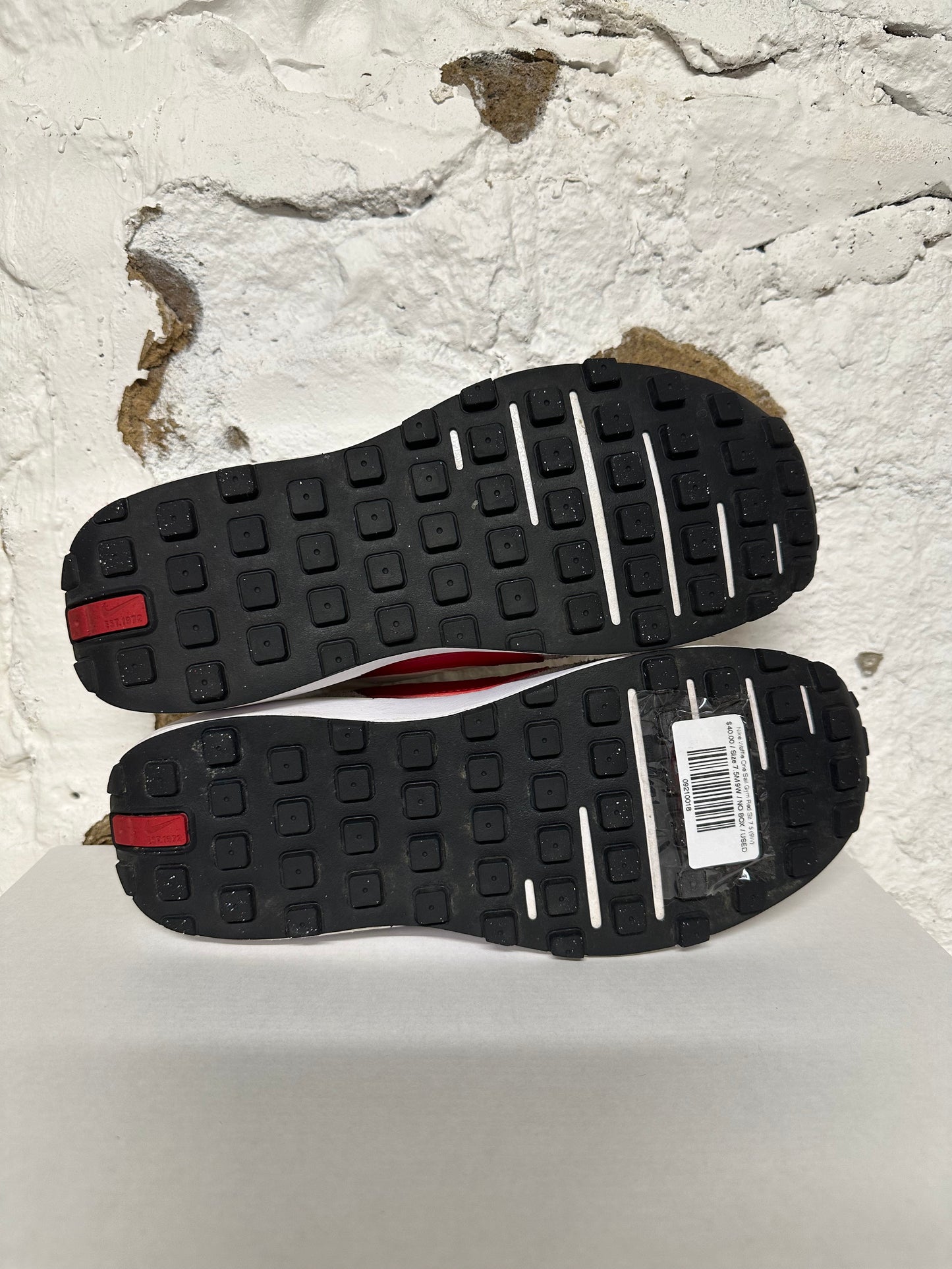 Nike Waffle One Sail Gym Red Sz 7.5 (9W)