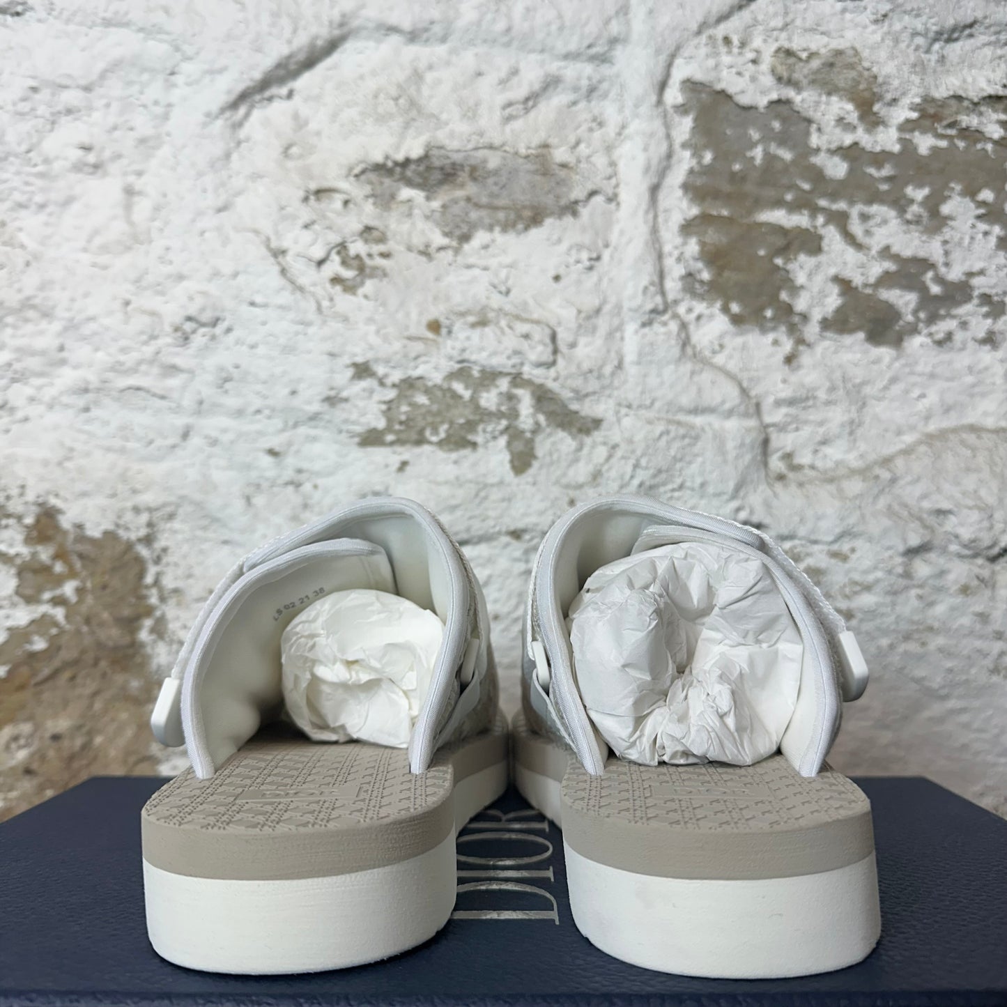 Dior Alpha Oblique White Sandal Sz 6 (38) DS