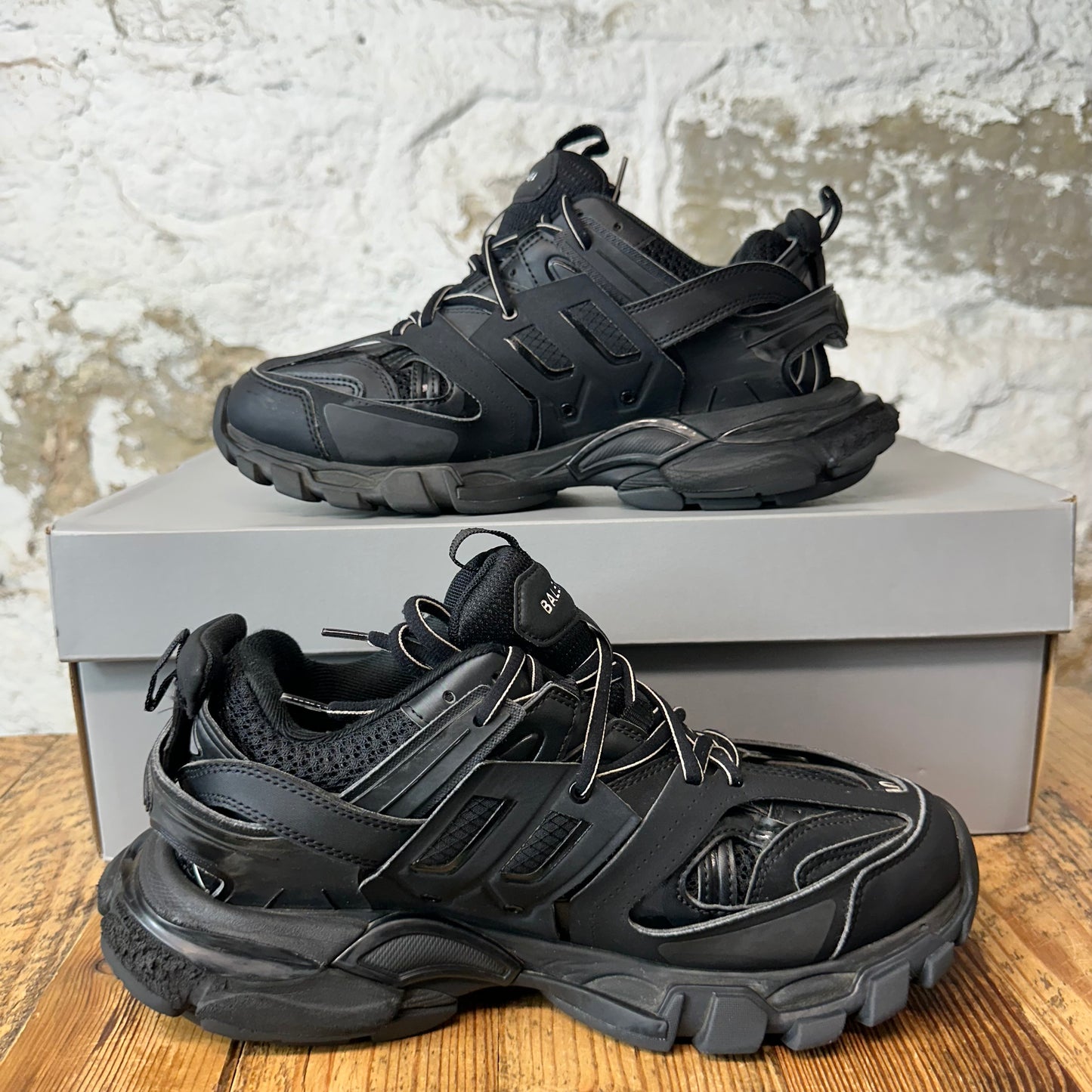 Balenciaga Track Runner Triple Black Sneaker Sz 7 (40)