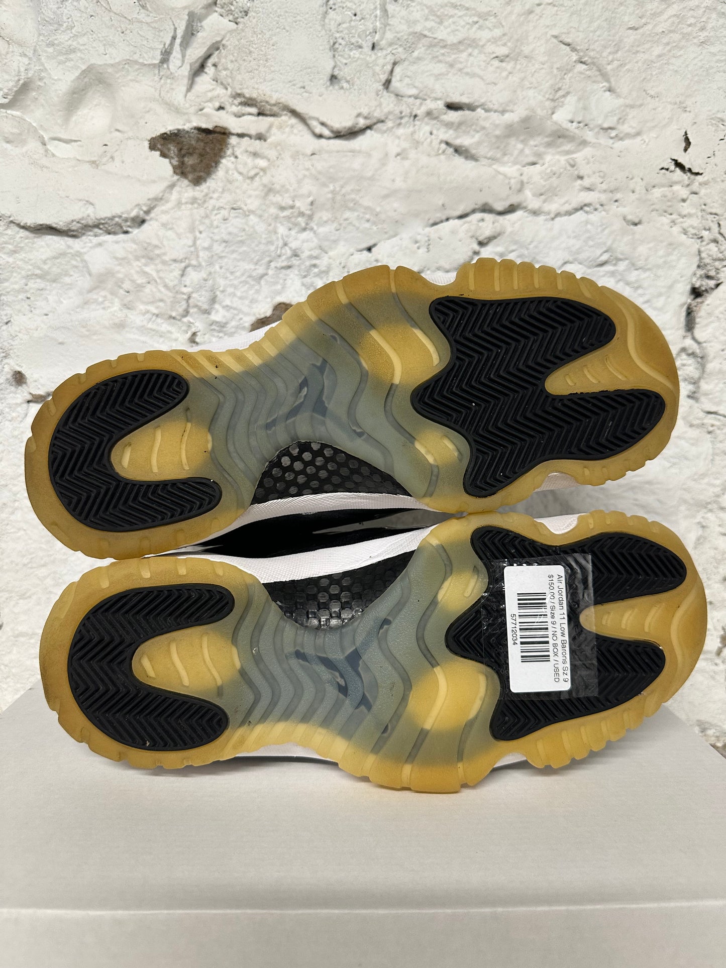 Air Jordan 11 Low Barons Sz 9