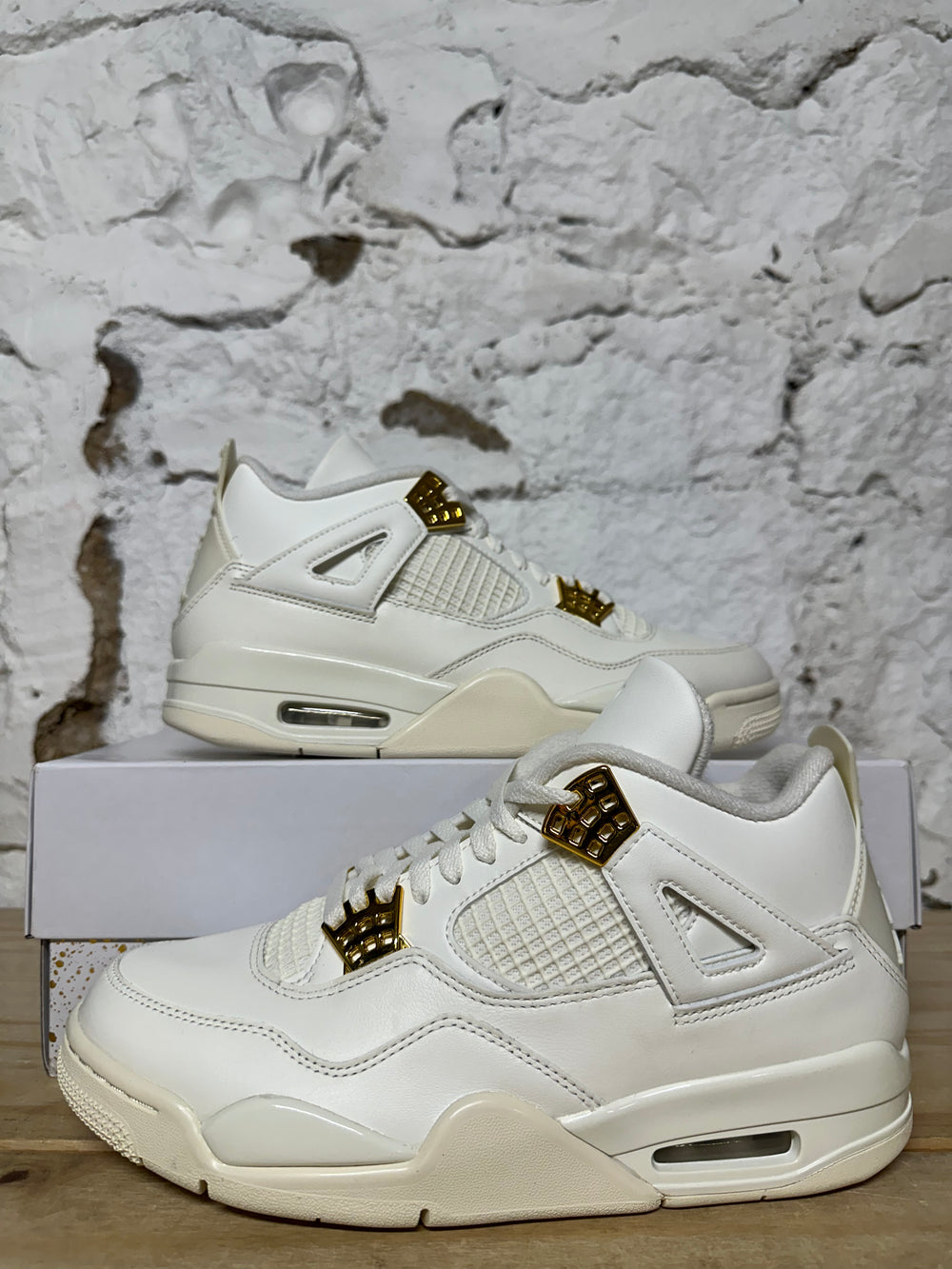 Air Jordan 4 Metallic Gold Sz 8.5 (10W) DS