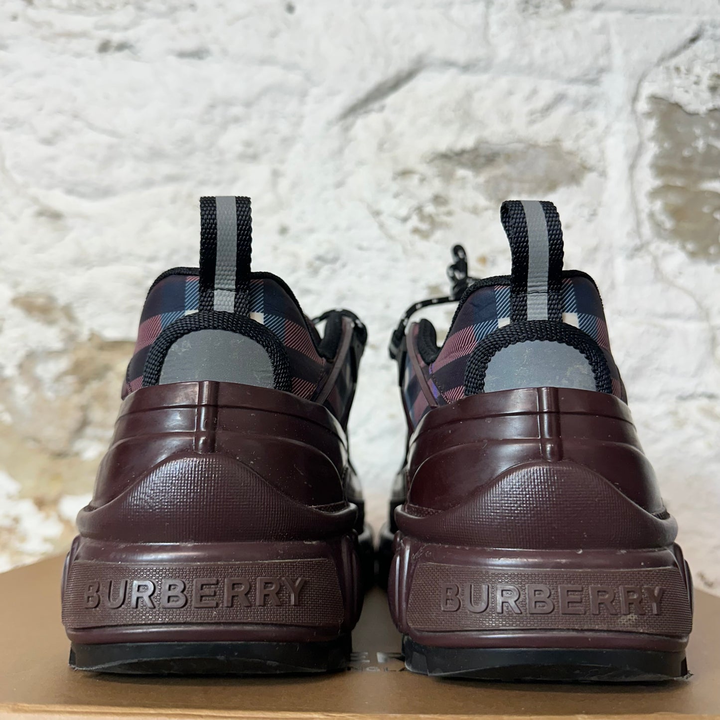 Burberry Arthur Deep Maroon Plaid Sneaker Sz 10 (43)