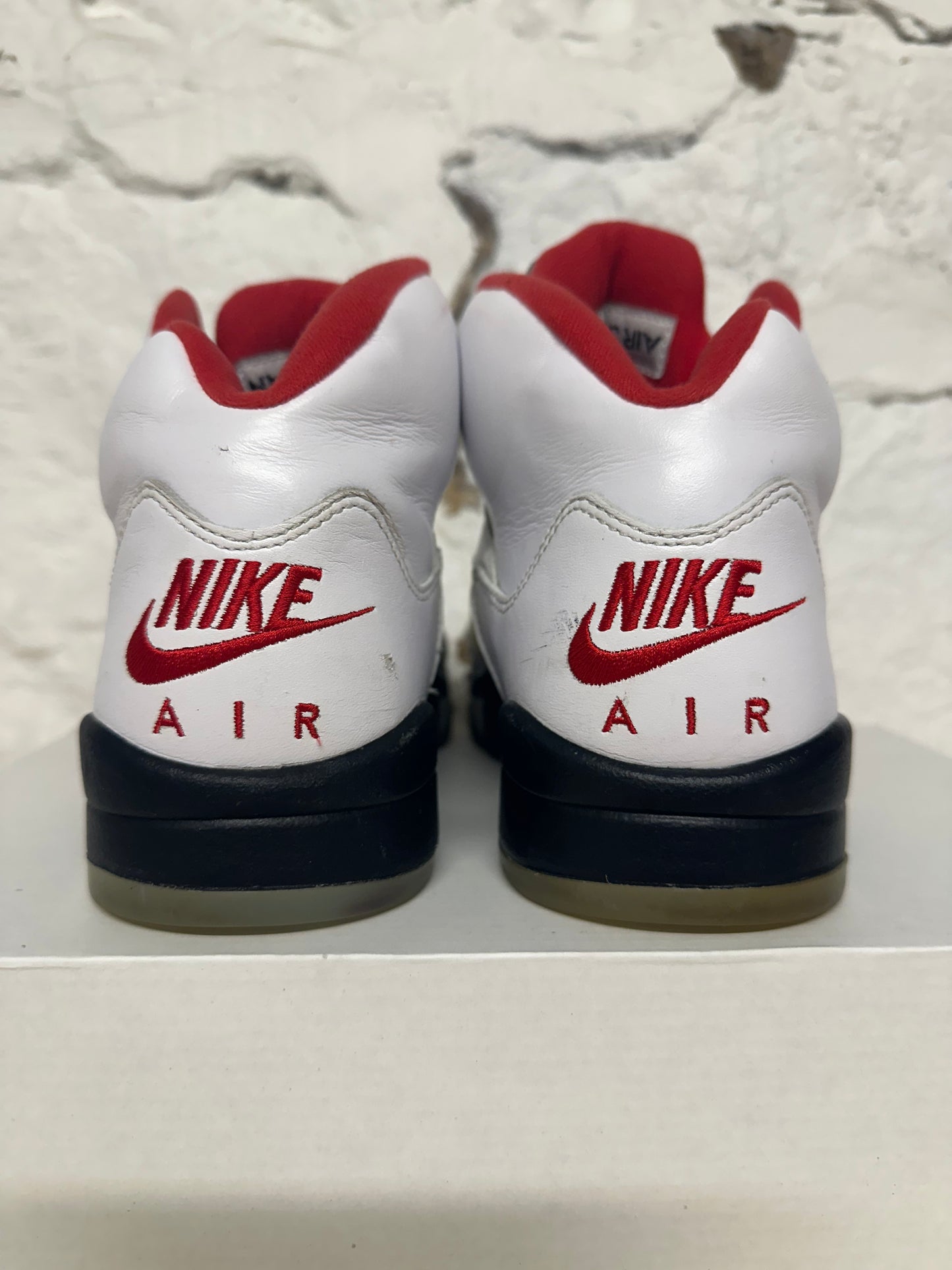 Air Jordan 5 Fire Red Silver Tongue Sz 9.5