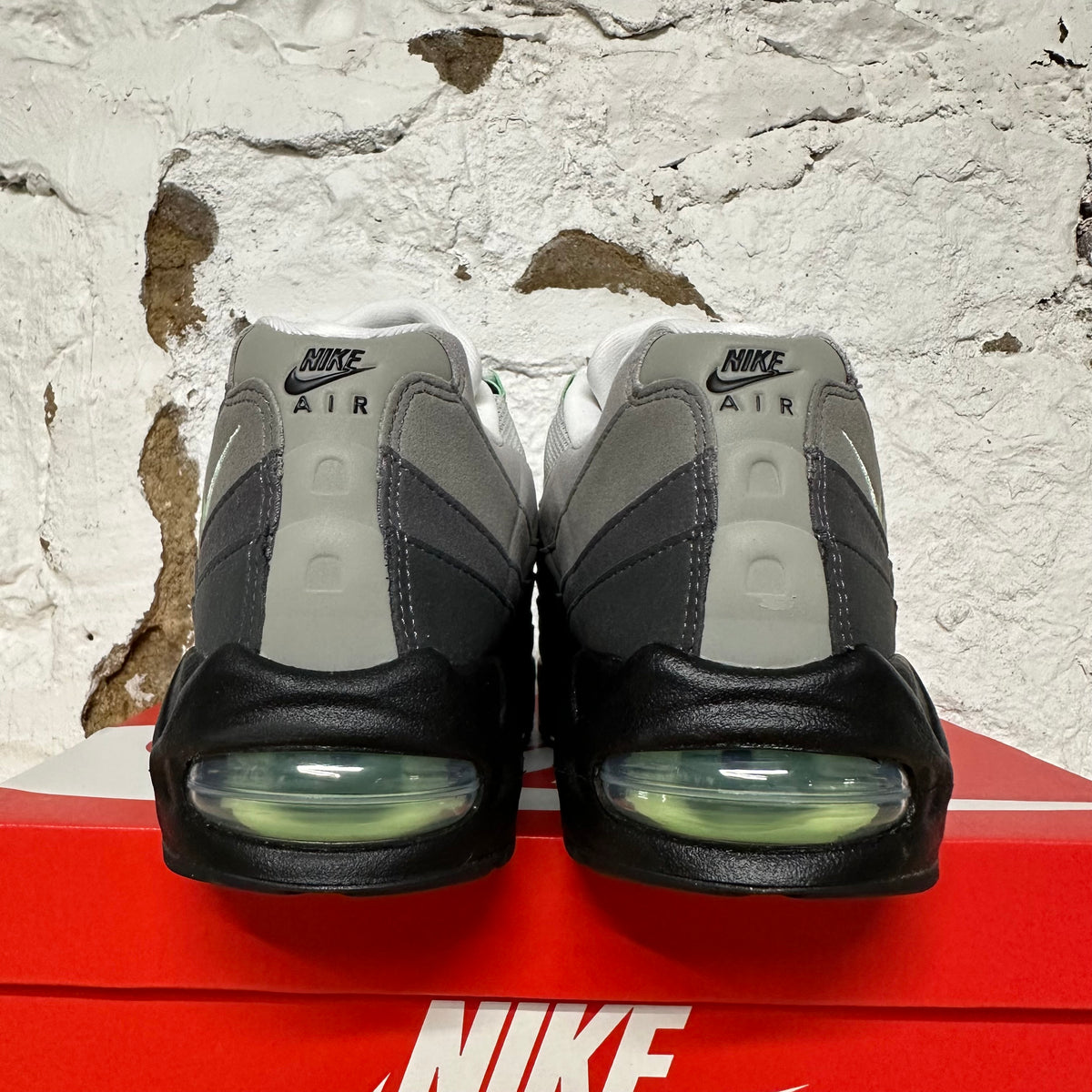 Nike Air Max 95 Big Bubble Fresh Mint Sz 10.5 (12W) DS
