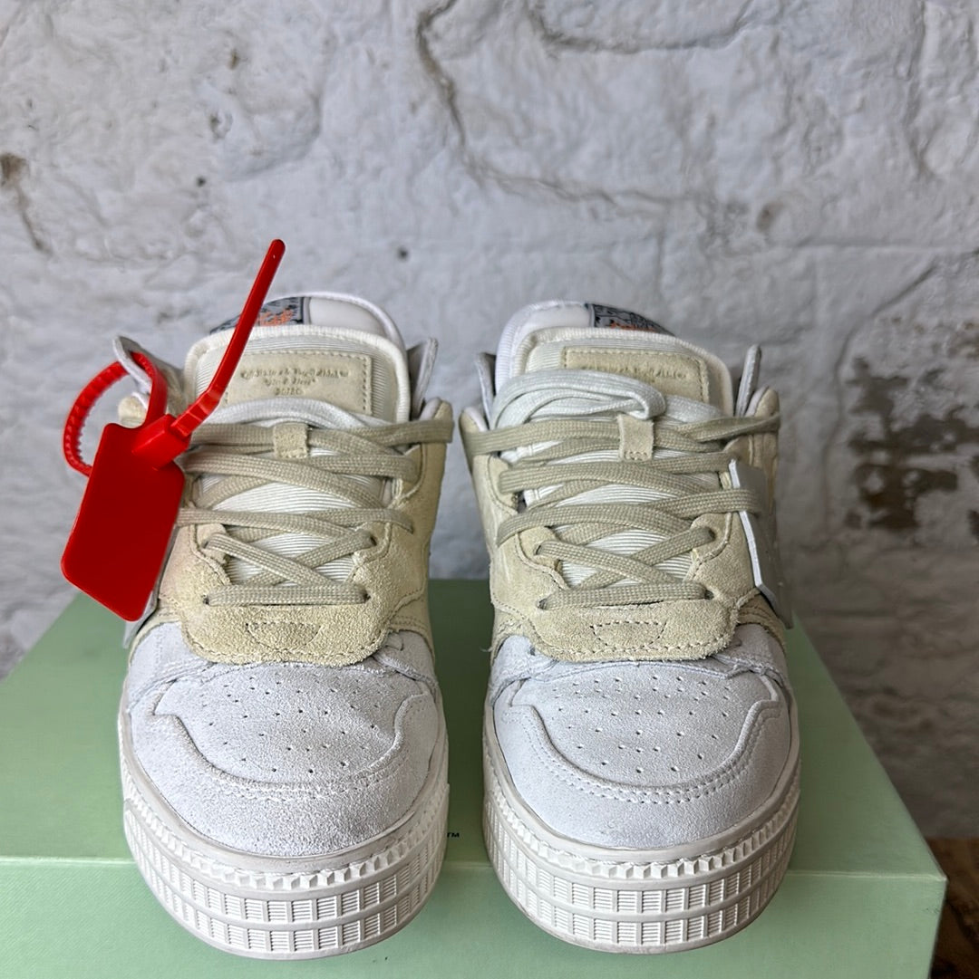 Off-White Floating Arrows Low Top Sneakers Sz 6 (38)