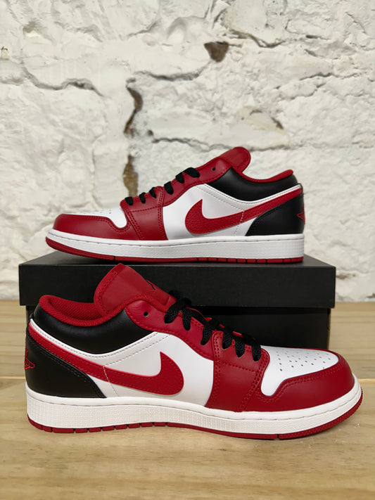 Air Jordan 1 Low Bulls Sz 9 DS