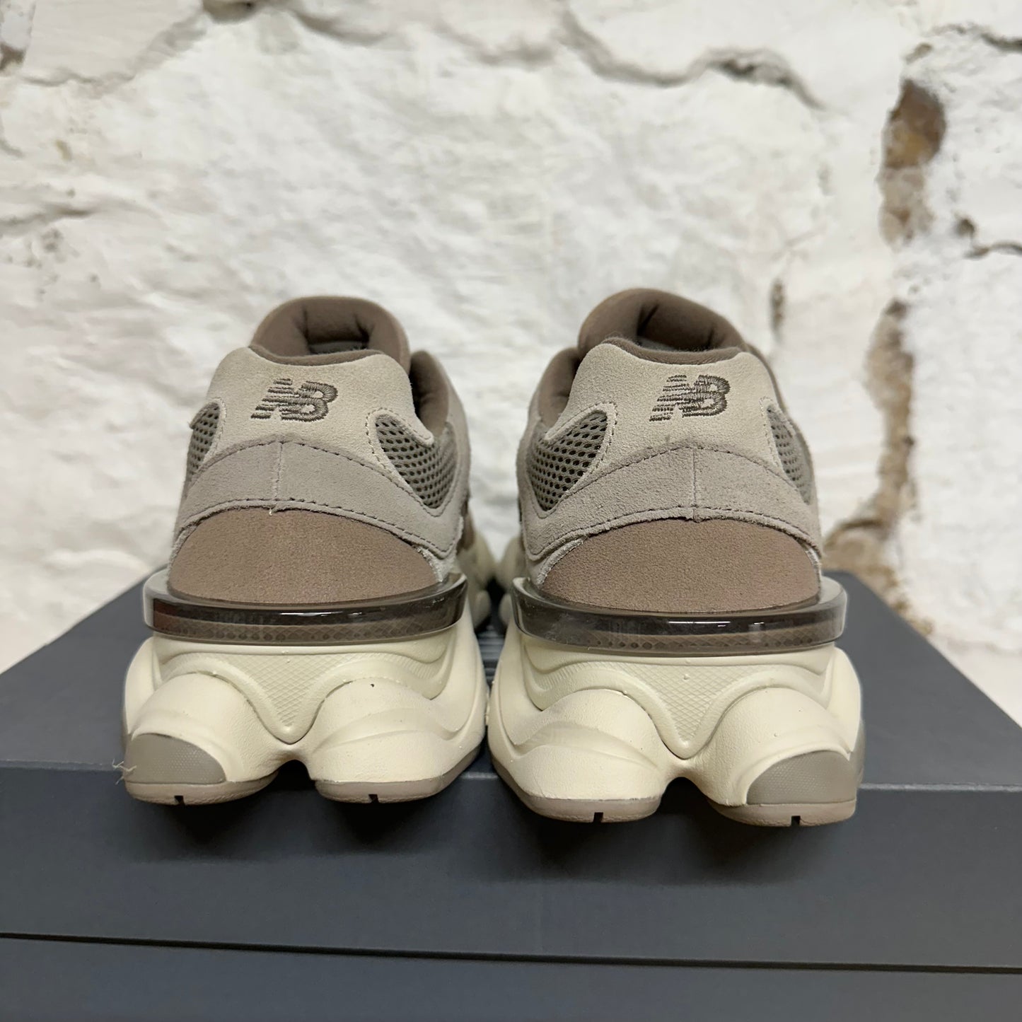 New Balance 9060 Arid Stone Mushroom Sz 9.5