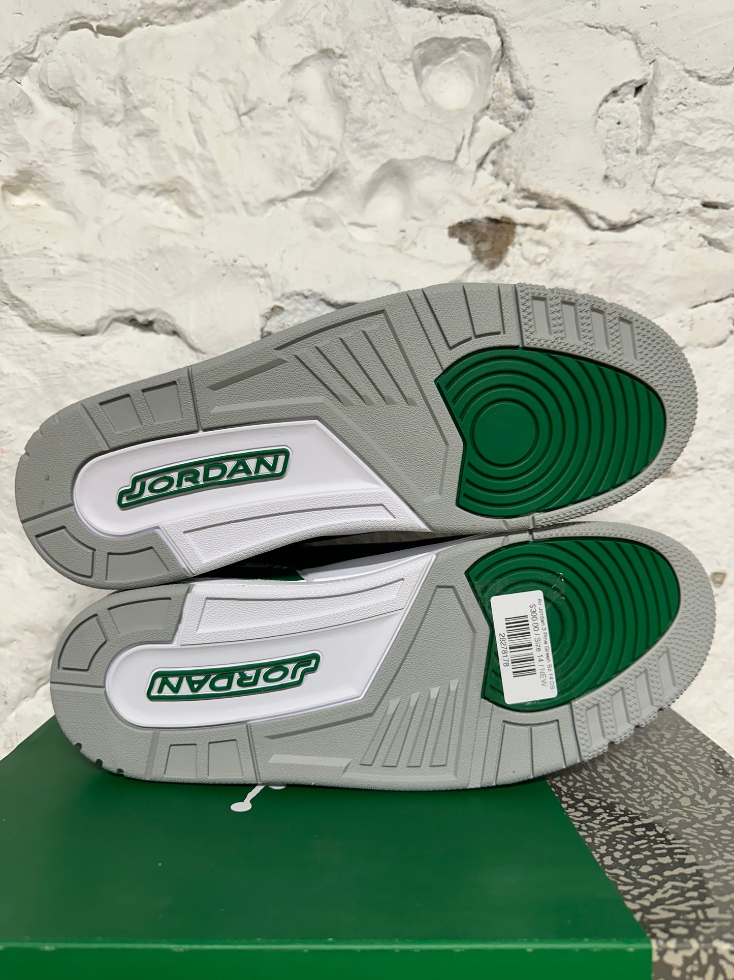 Air Jordan 3 Pine Green Sz 14 DS