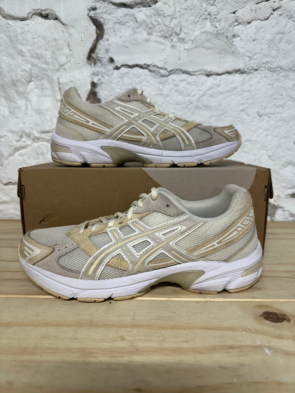 Asics Gel-1130 Cream Sz 6.5 (8W)