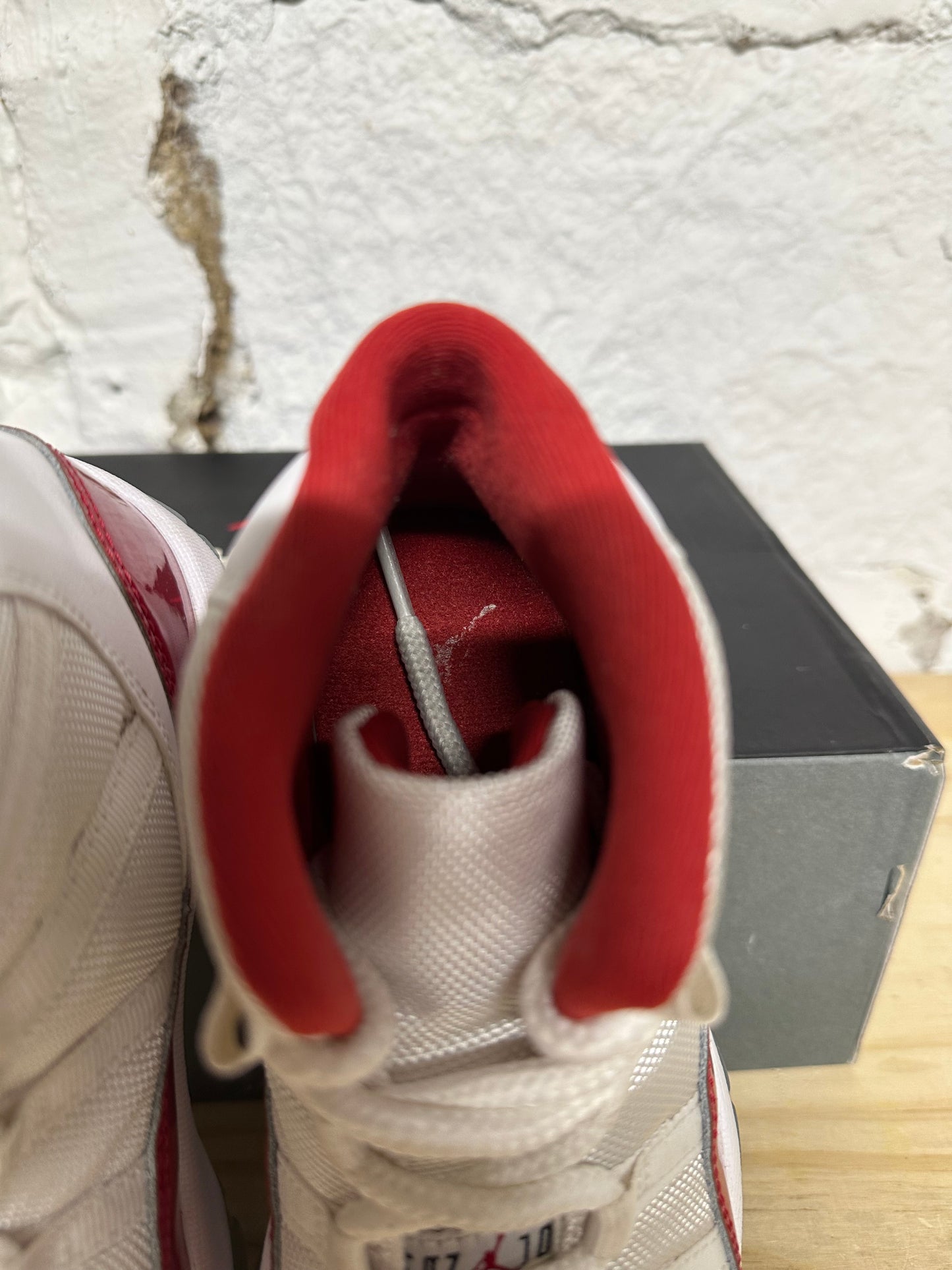 Air Jordan 11 High Cherry Sz 5Y