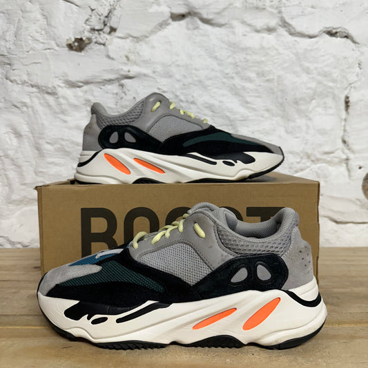 Yeezy 700 Wave Runner Sz 8