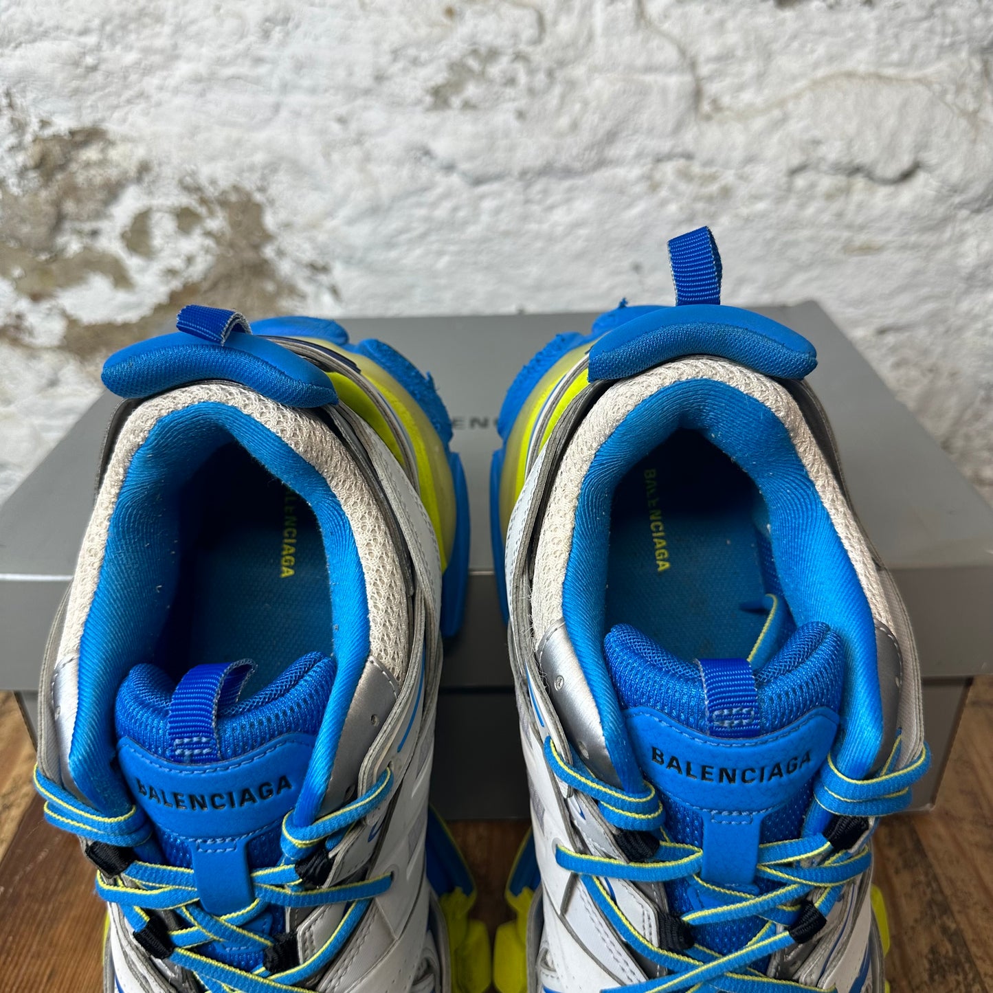 Balenciaga Track Runner Gray Blue Yellow Sz 9 (42)
