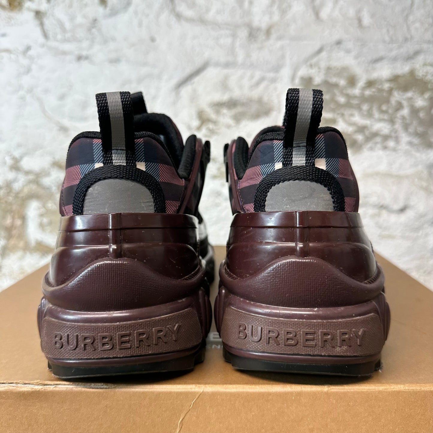 Burberry Arthur Deep Maroon Plaid Sneaker Sz 10 (43)