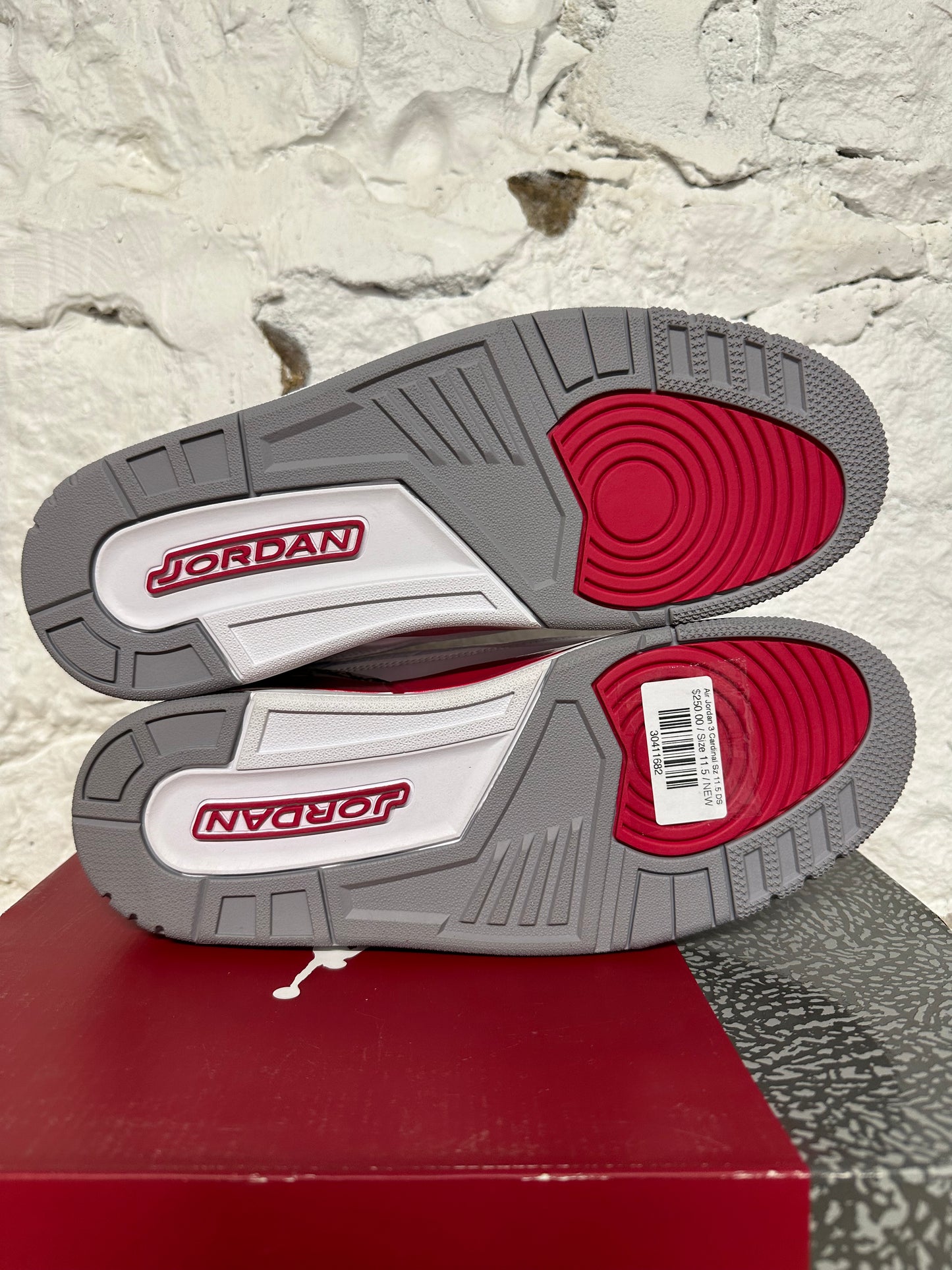 Air Jordan 3 Cardinal Sz 11.5 DS