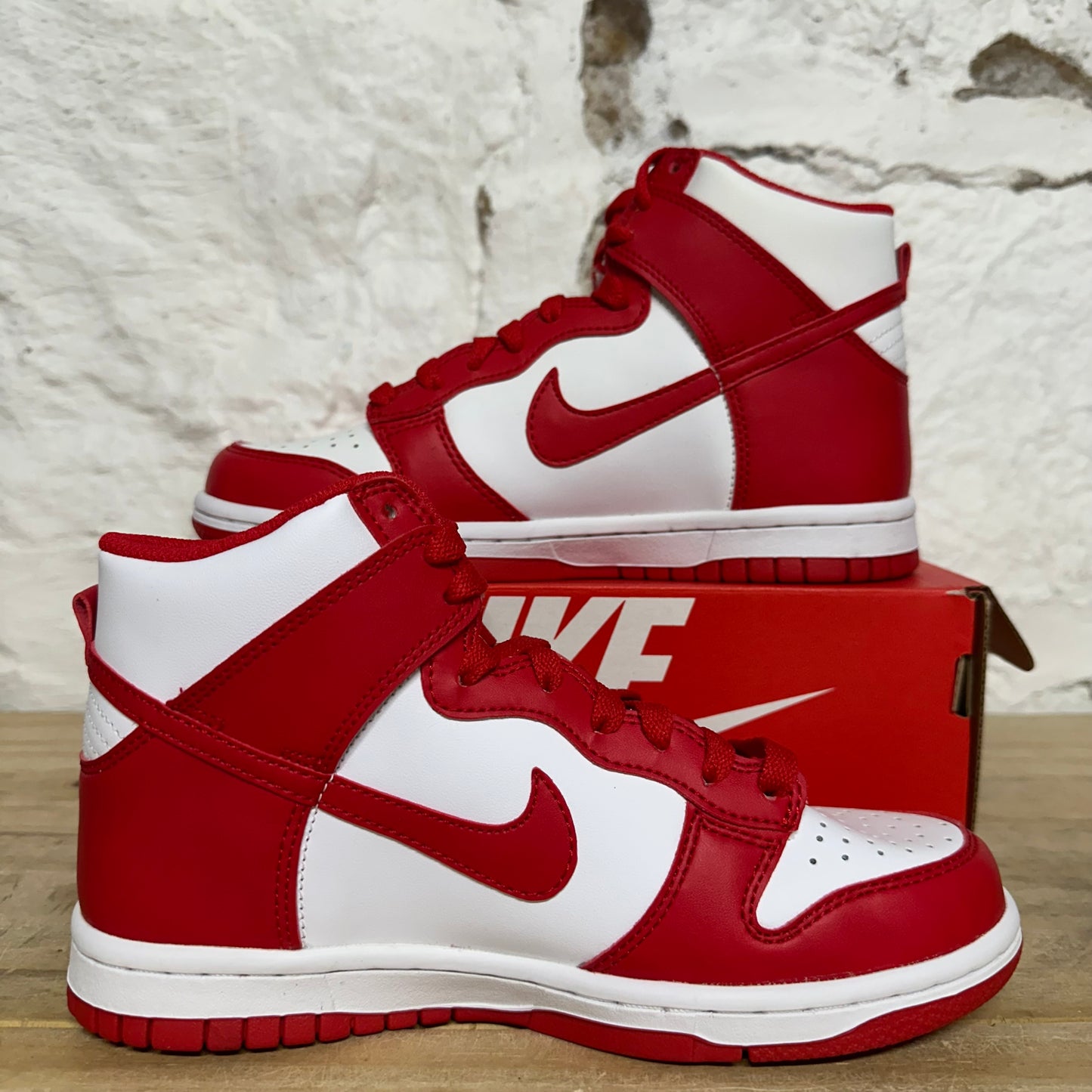 Nike Dunk High Championship Red Sz 4.5Y DS