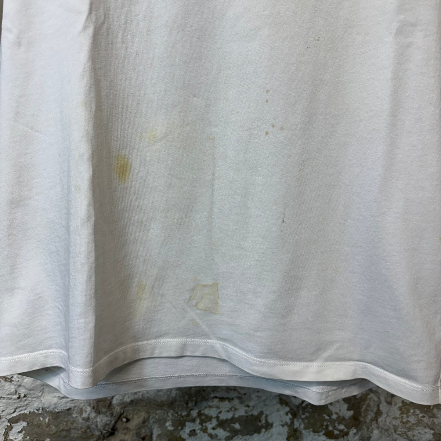 Amiri Red Paisley Rabbit T-shirt White Sz L (Stained)