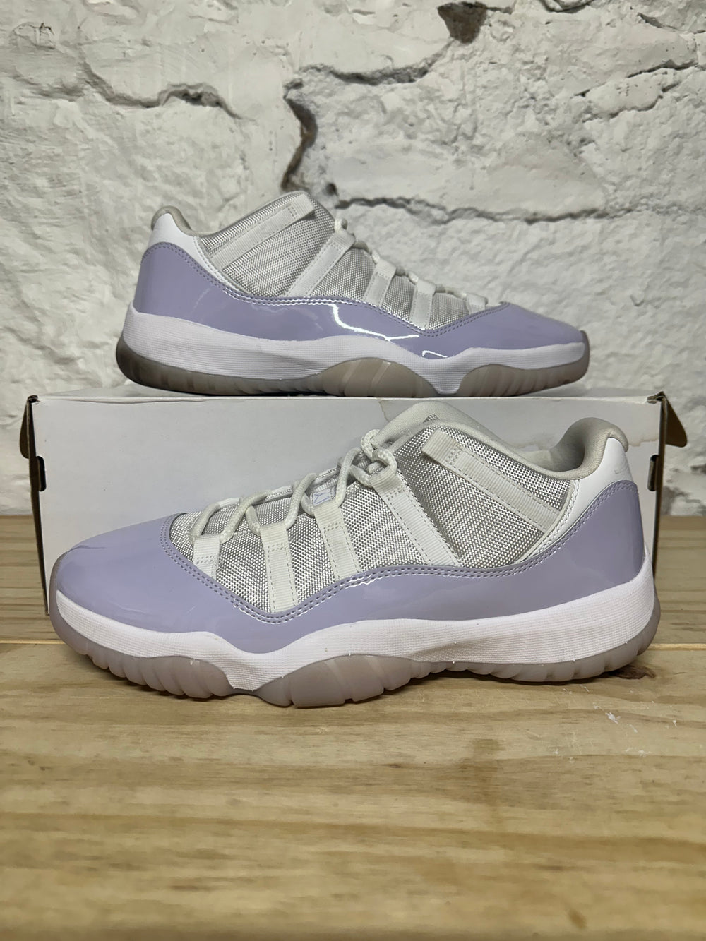 Air Jordan 11 Low Pure Violet Sz 10(11.5W)