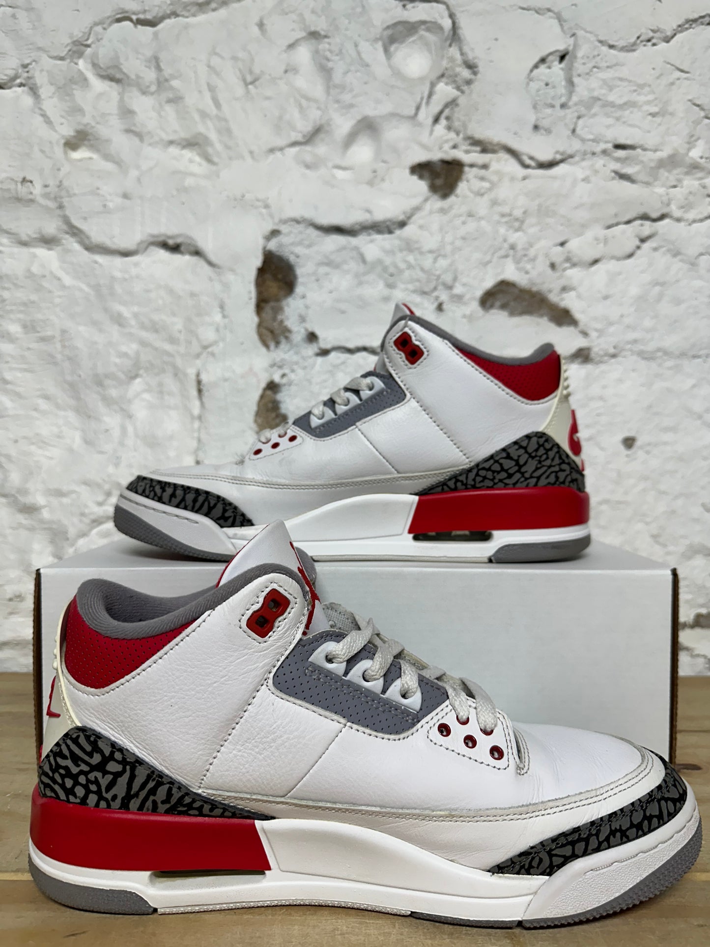 Air Jordan 3 Fire Red Sz 10