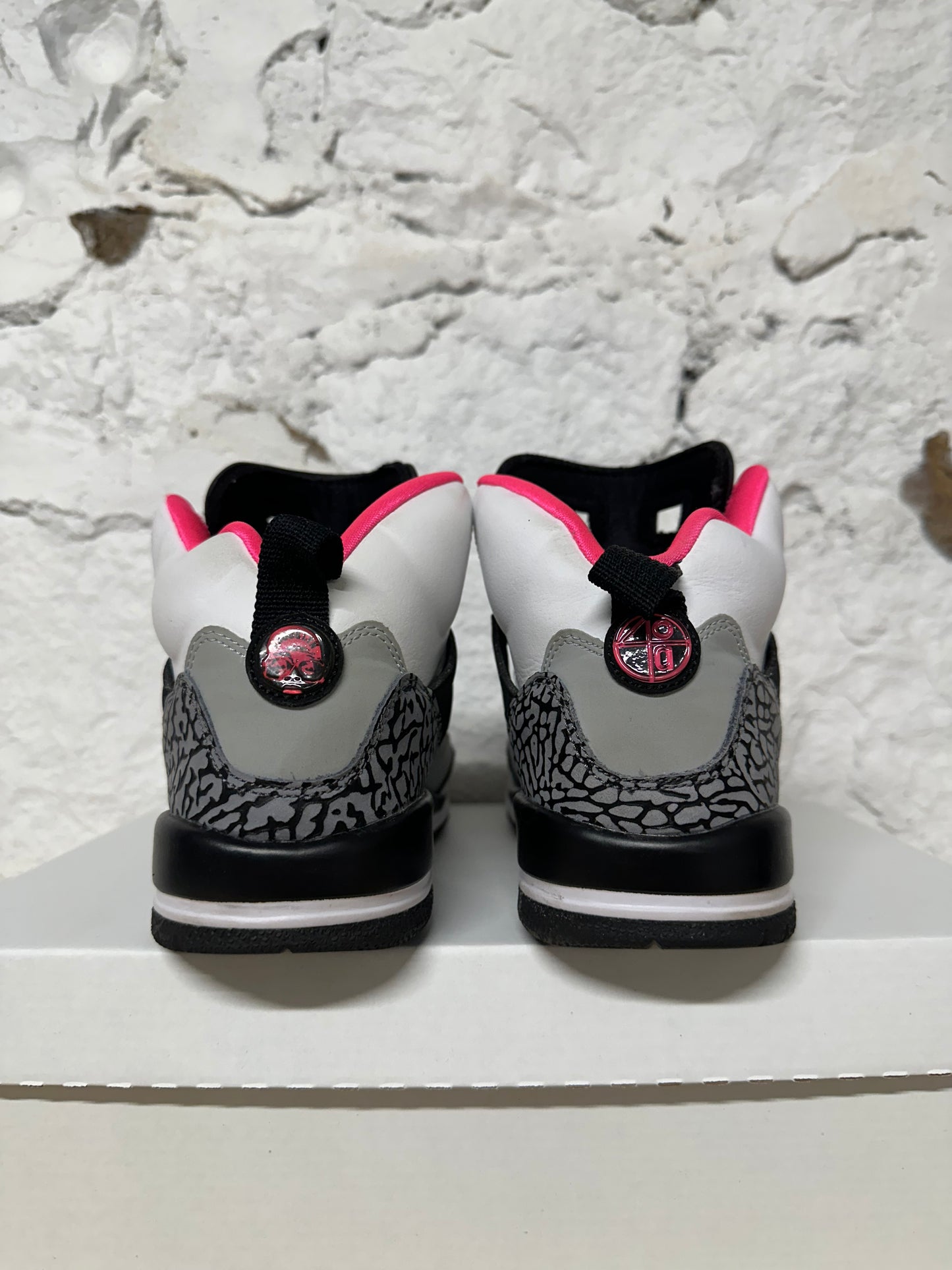Air Jordan Spizike White Pink Sz 7Y