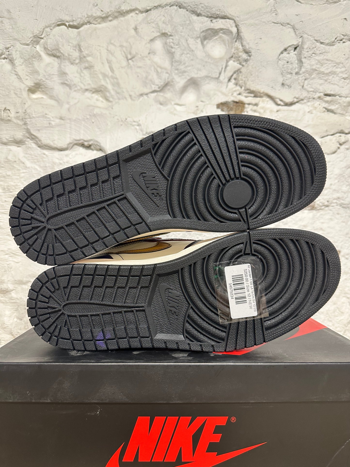 Air Jordan 1 High SB LA To Chicago Sz 12 DS