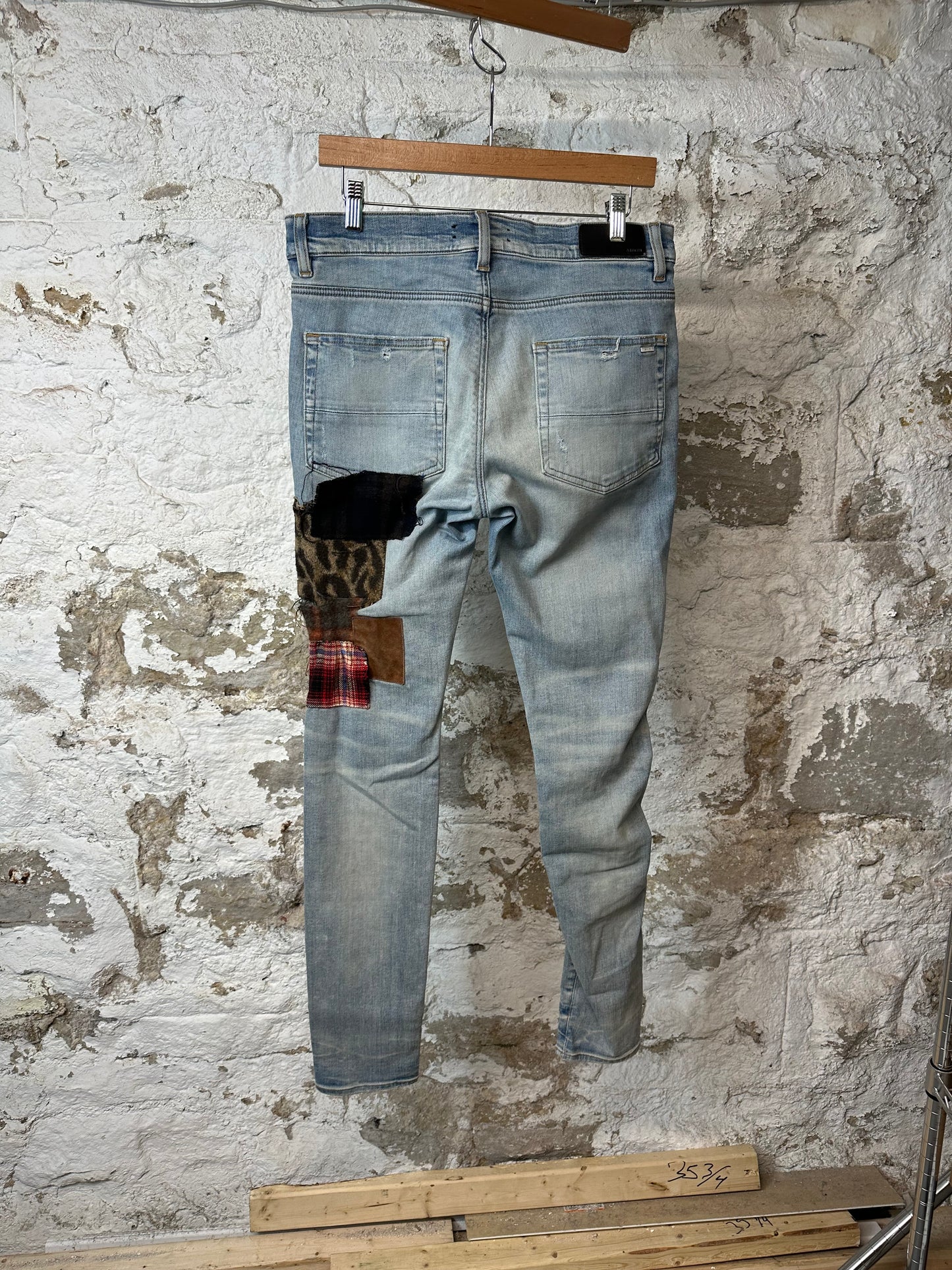 Amiri Art Patch Blue Denim Jeans Sz 32