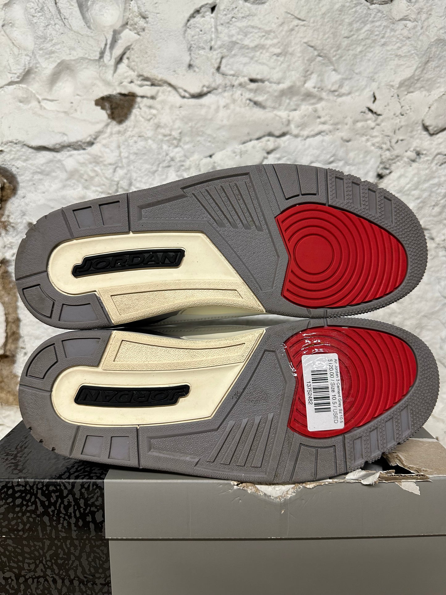 Air Jordan 3 Cement Grey Sz 10.5