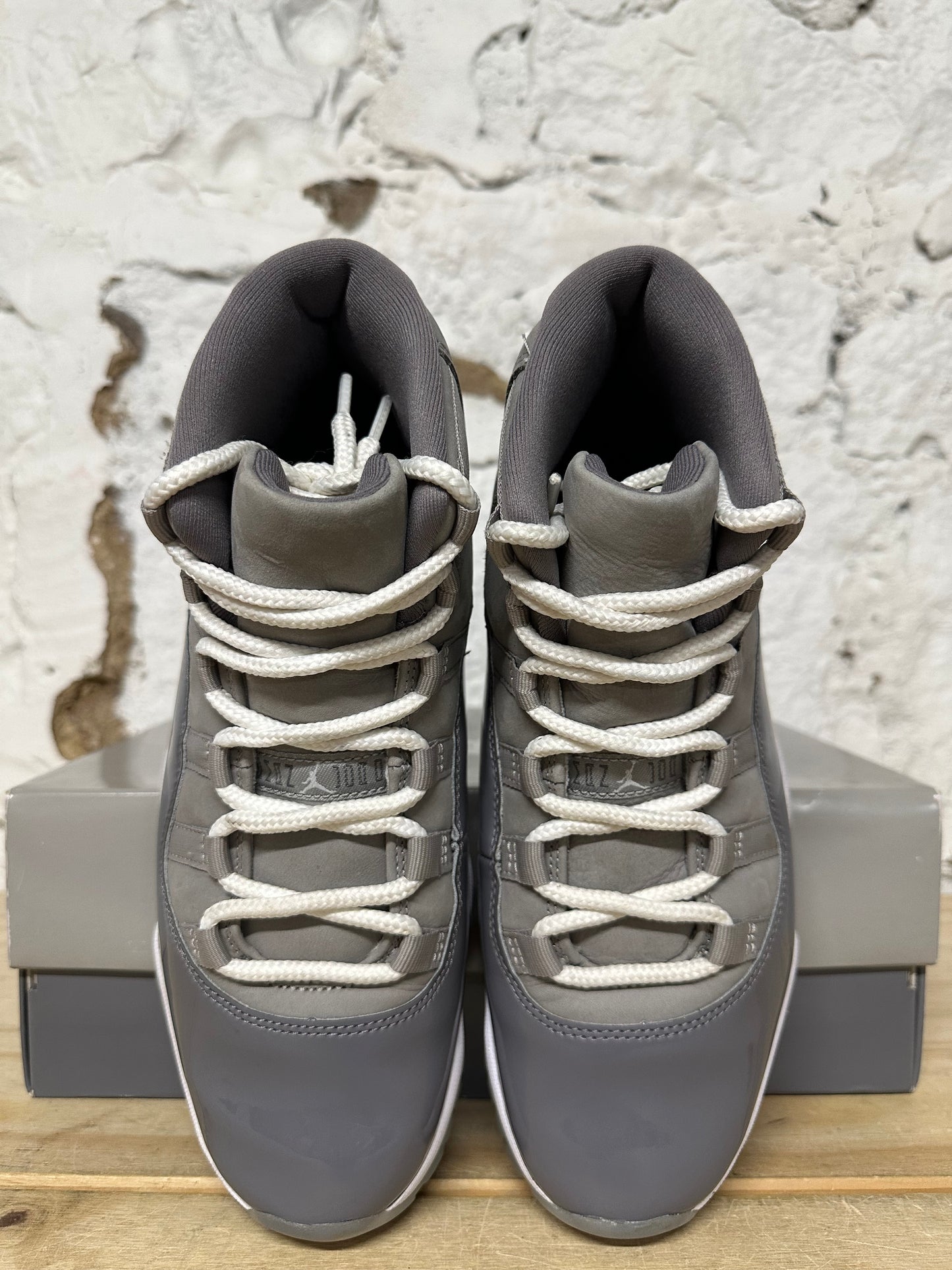 Air Jordan 11 High Cool Grey Sz 8