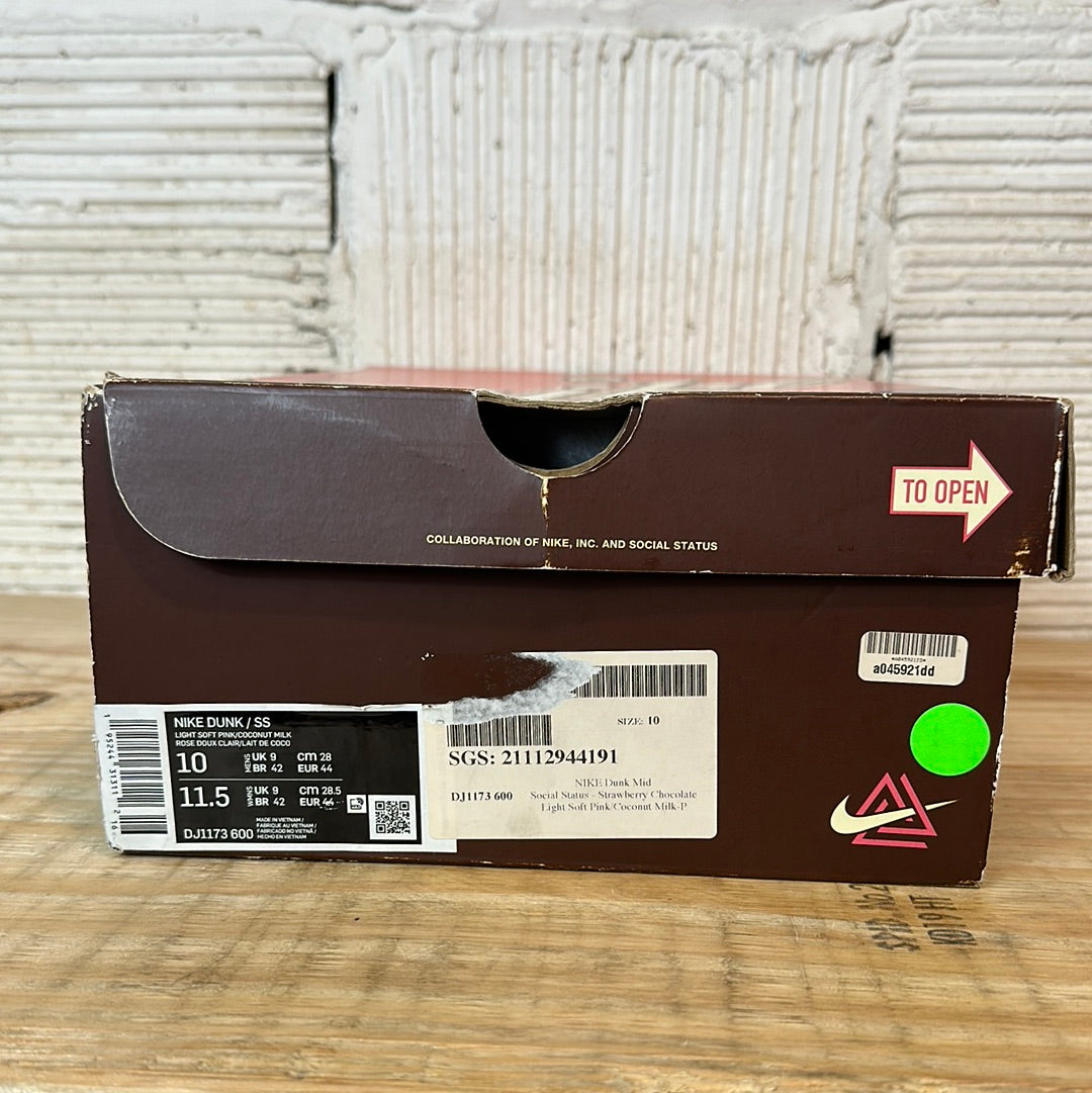 Nike Dunk Mid Social Status Strawberry Milk Sz 10 DS