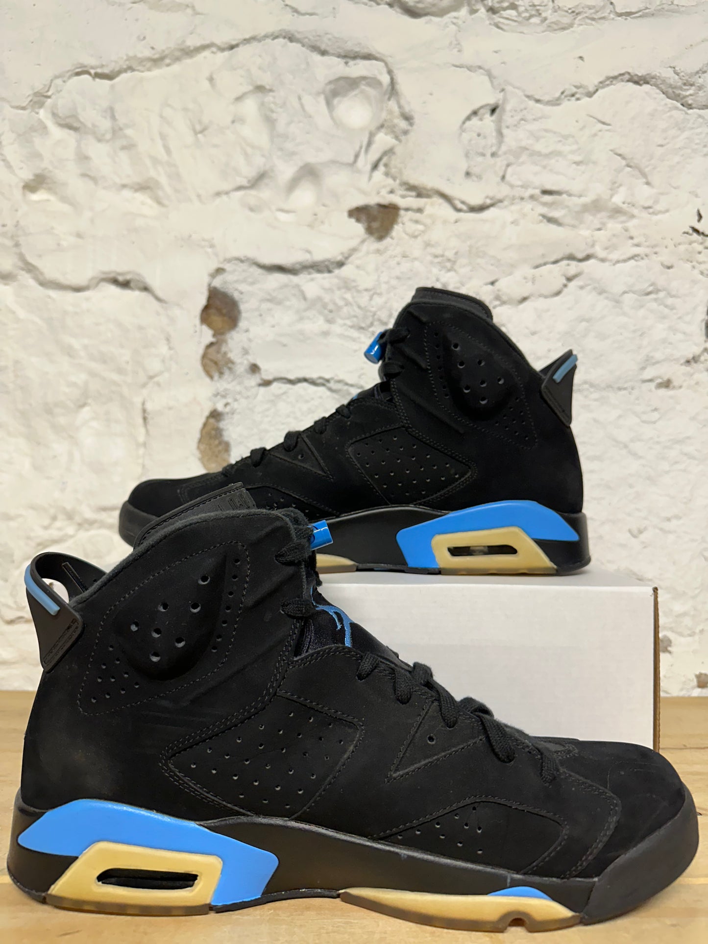Air Jordan 6 UNC Sz 12