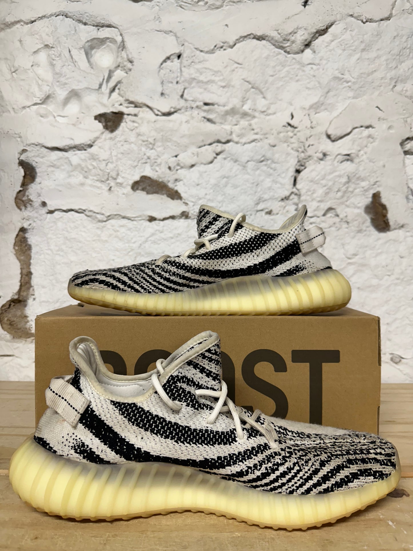 Yeezy 350 V2 Zebra Sz 12