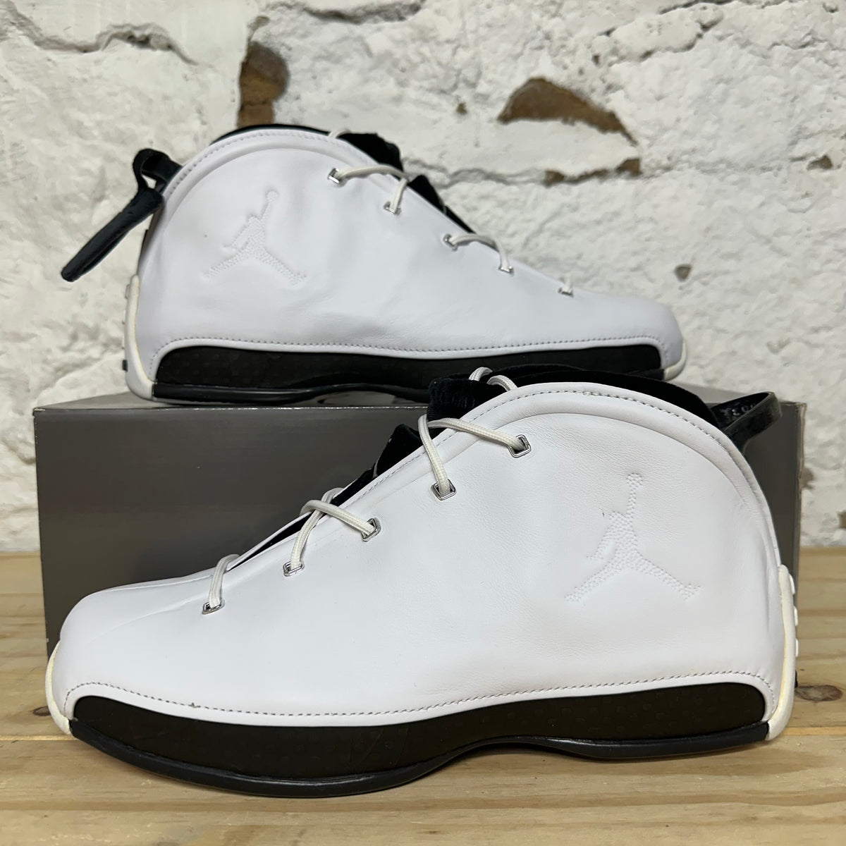 Jordan 18.5 OG White Black Chrome Sz 10 DS