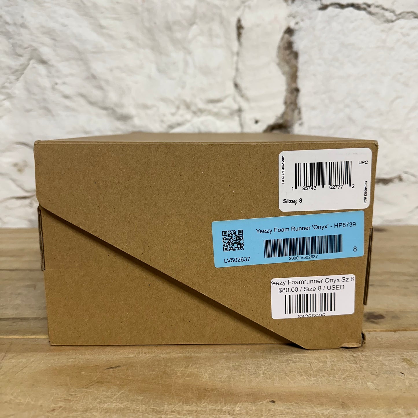 Yeezy Foamrunner Onyx Sz 8