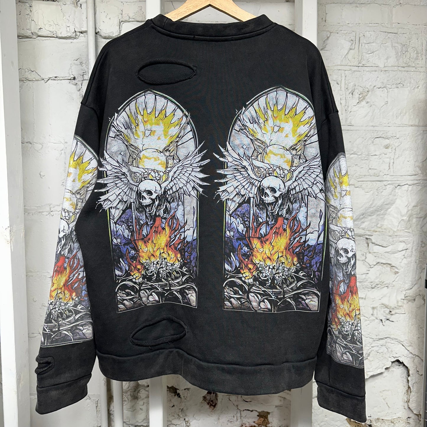 Who Decides War Black Skull Crewneck Sz S