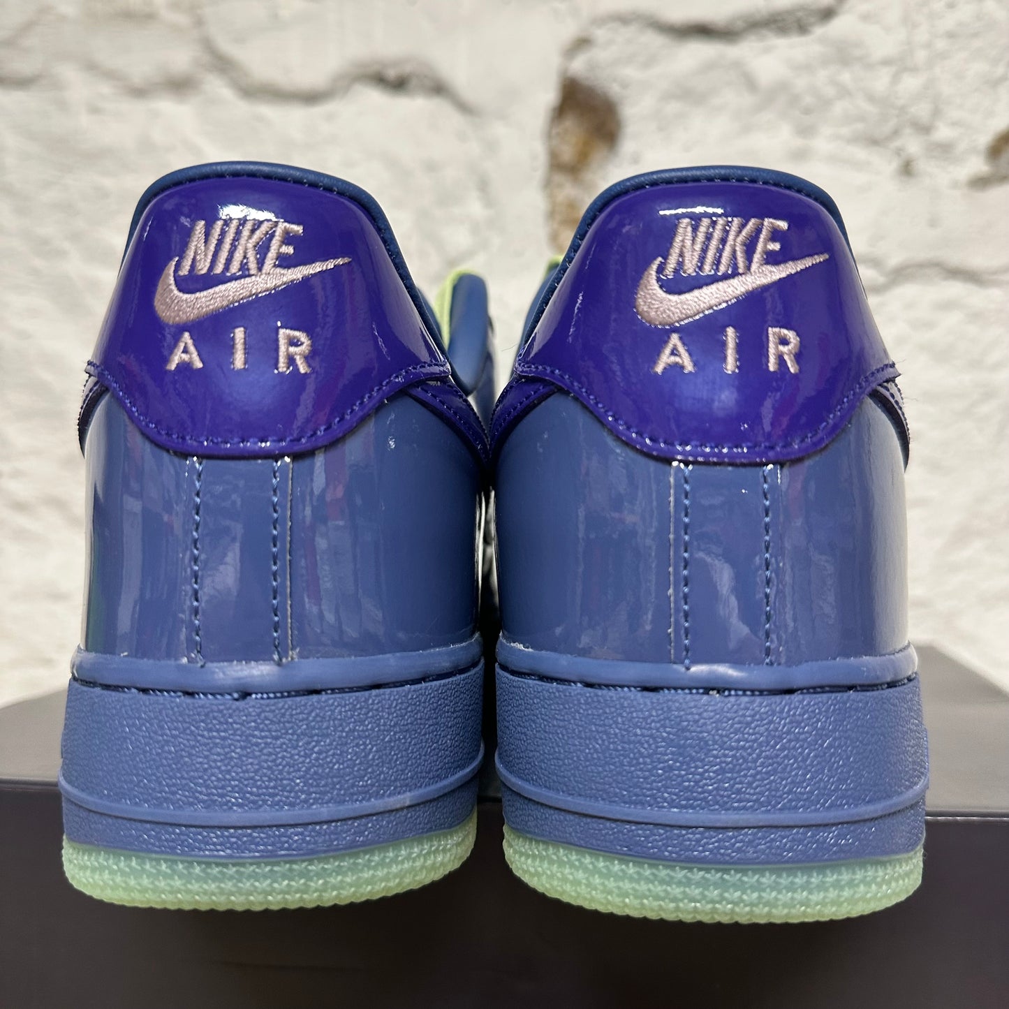 Nike Air Force 1 Low Patent Mystic Navy Grape Ice Sz 11 DS