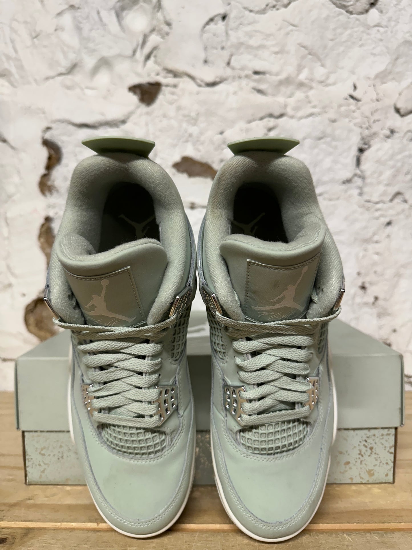 Air Jordan 4 Seafoam Sz 8 (9.5W)
