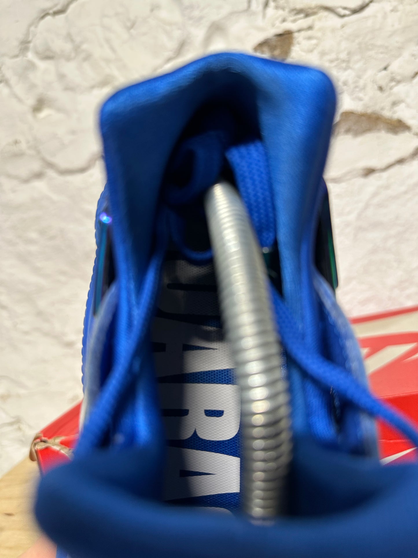 Nike Air Huarache Undefeated LA Sz 9.5