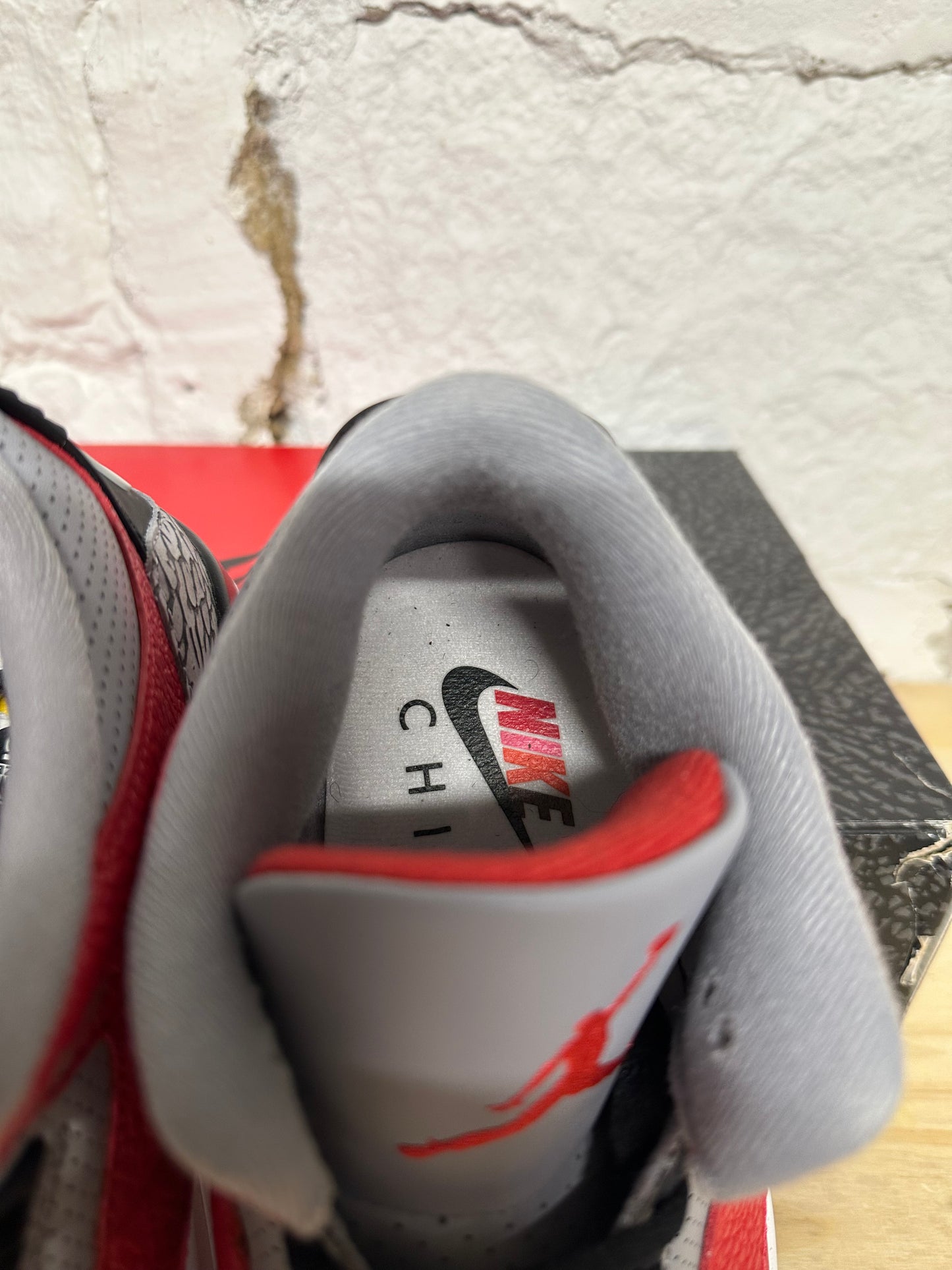 Air Jordan 3 Unite (Chicago Exclusive) Sz 8.5