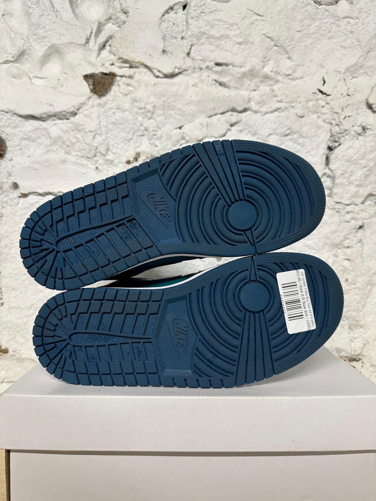 Air Jordan 1 Mid Sky Teal Sz 6.5 (8W)