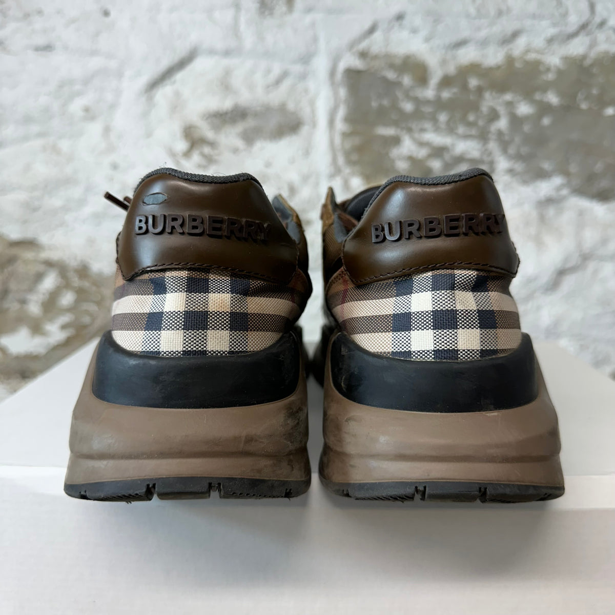 Burberry Ramsey Plaid Brown Sneaker Sz 8 (41)