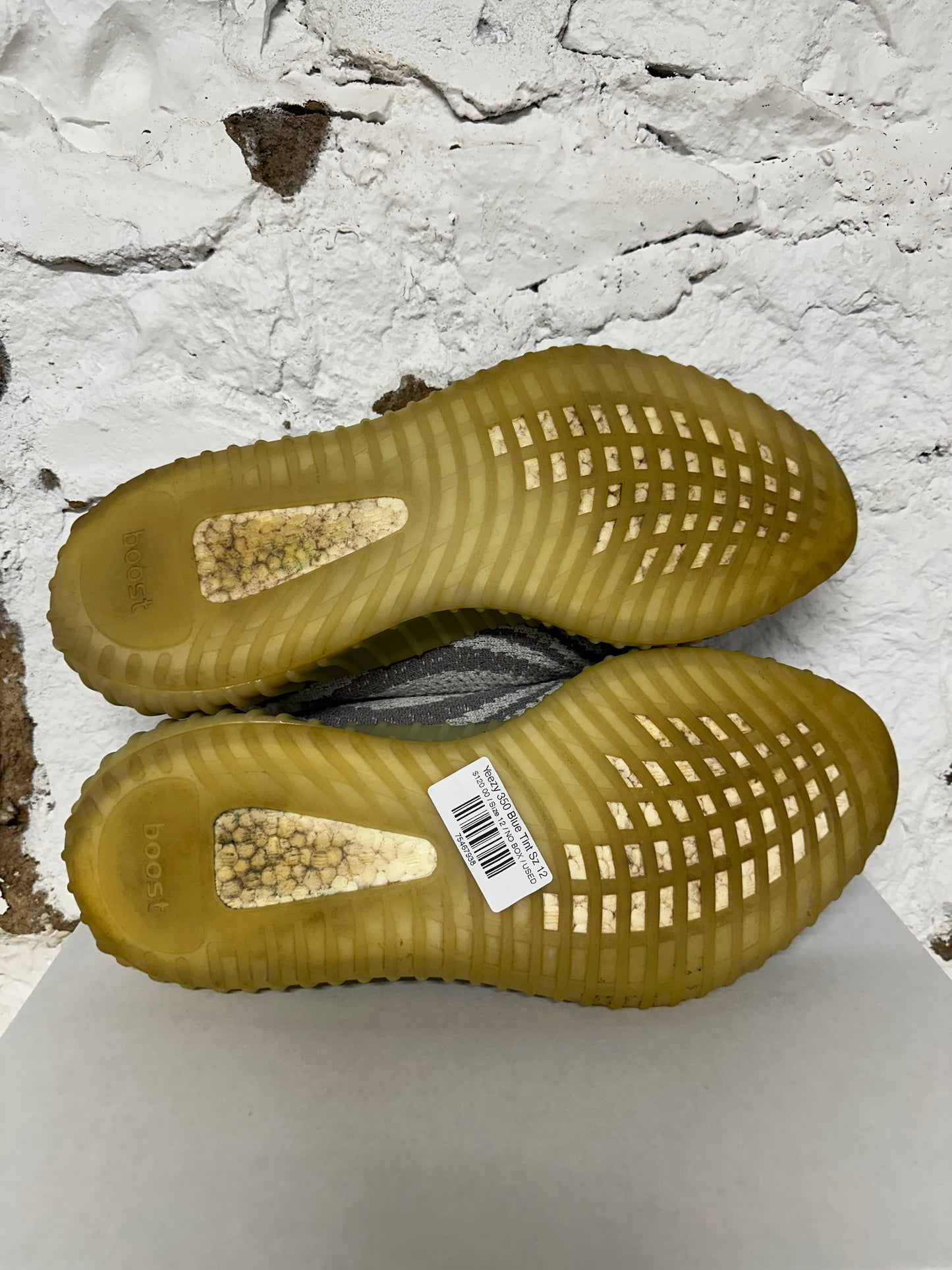 Yeezy 350 V2 Blue Tint Sz 12