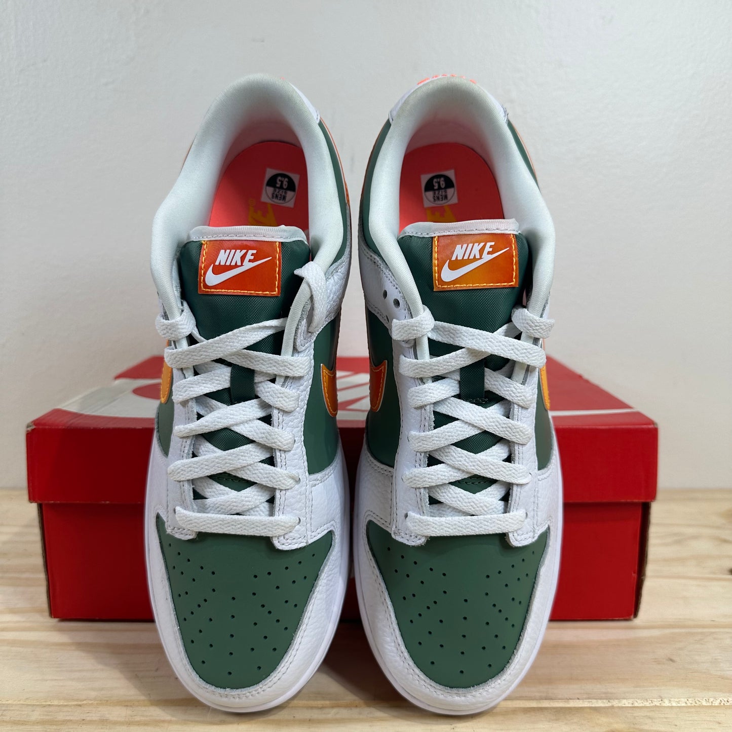 Nike Dunk Low SE NY vs. NY Sz 9.5 DS