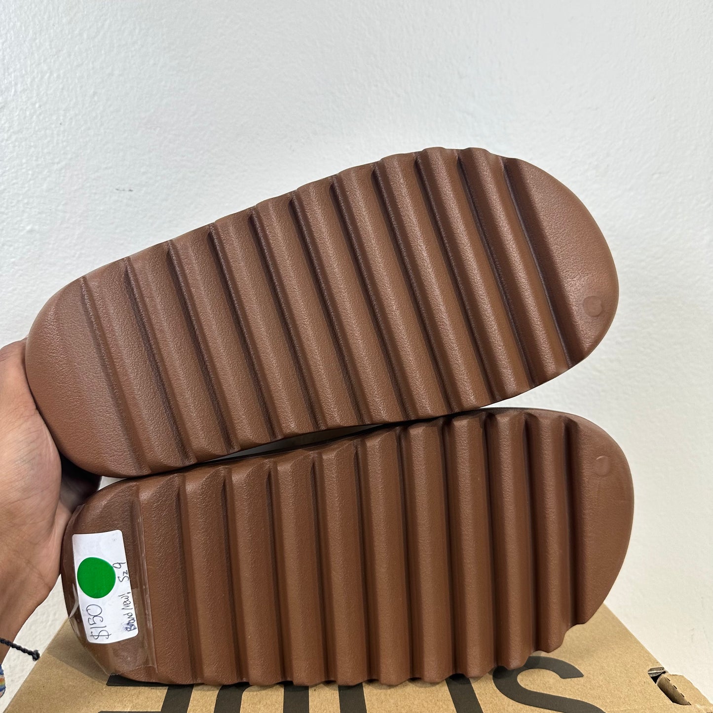 Adidas Yeezy Slide Flax Sz 9 DS