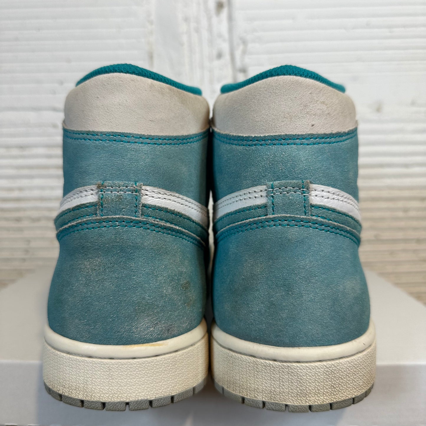 Air Jordan 1 High Turbo Green Sz 9.5