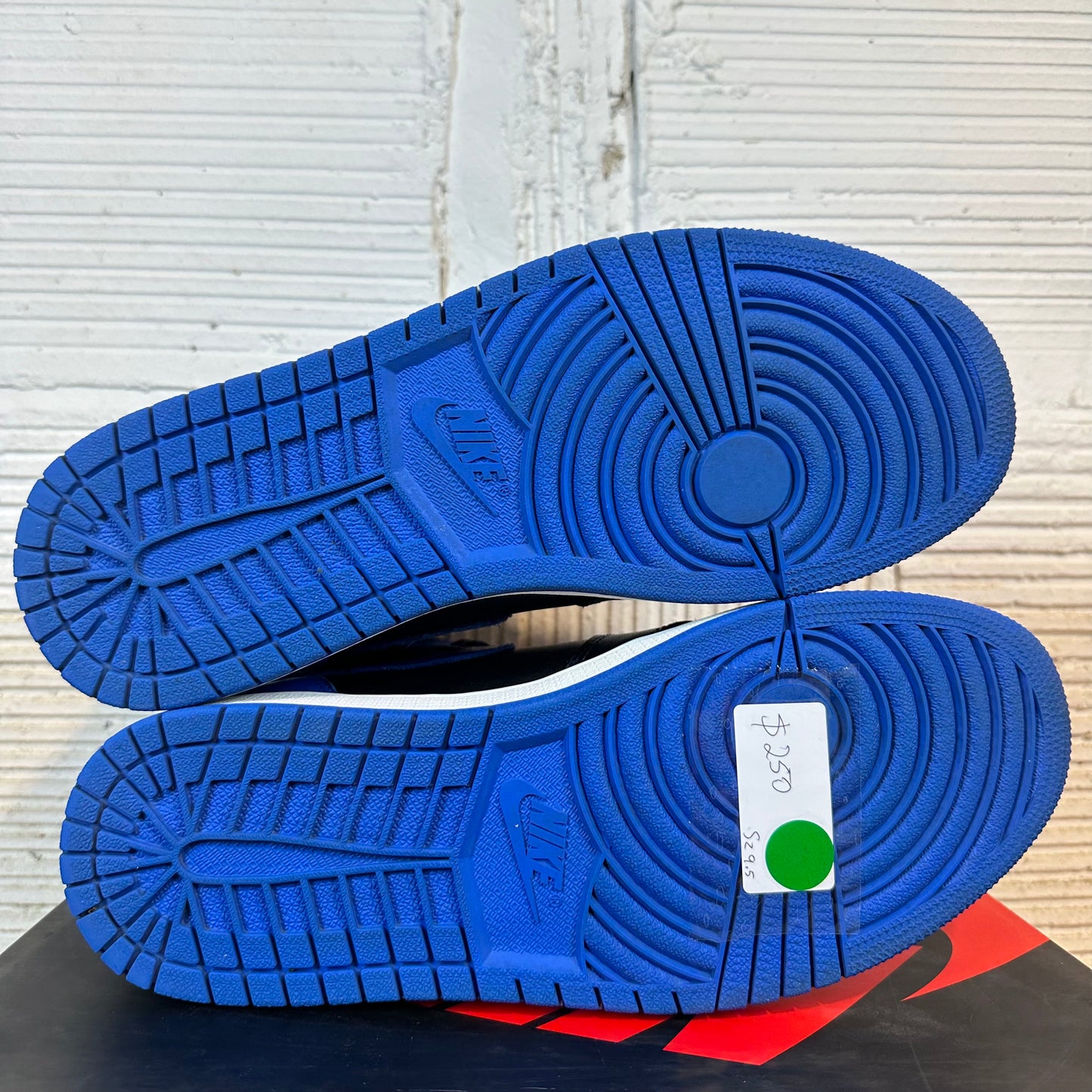 Air Jordan 1 High Royal Sz 9.5