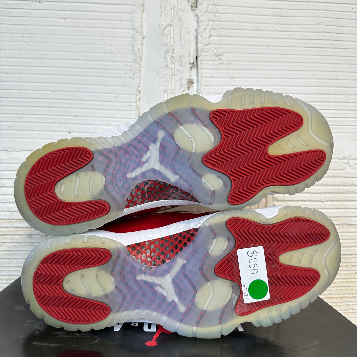 Air Jordan 11 High Cherry Sz 12.5