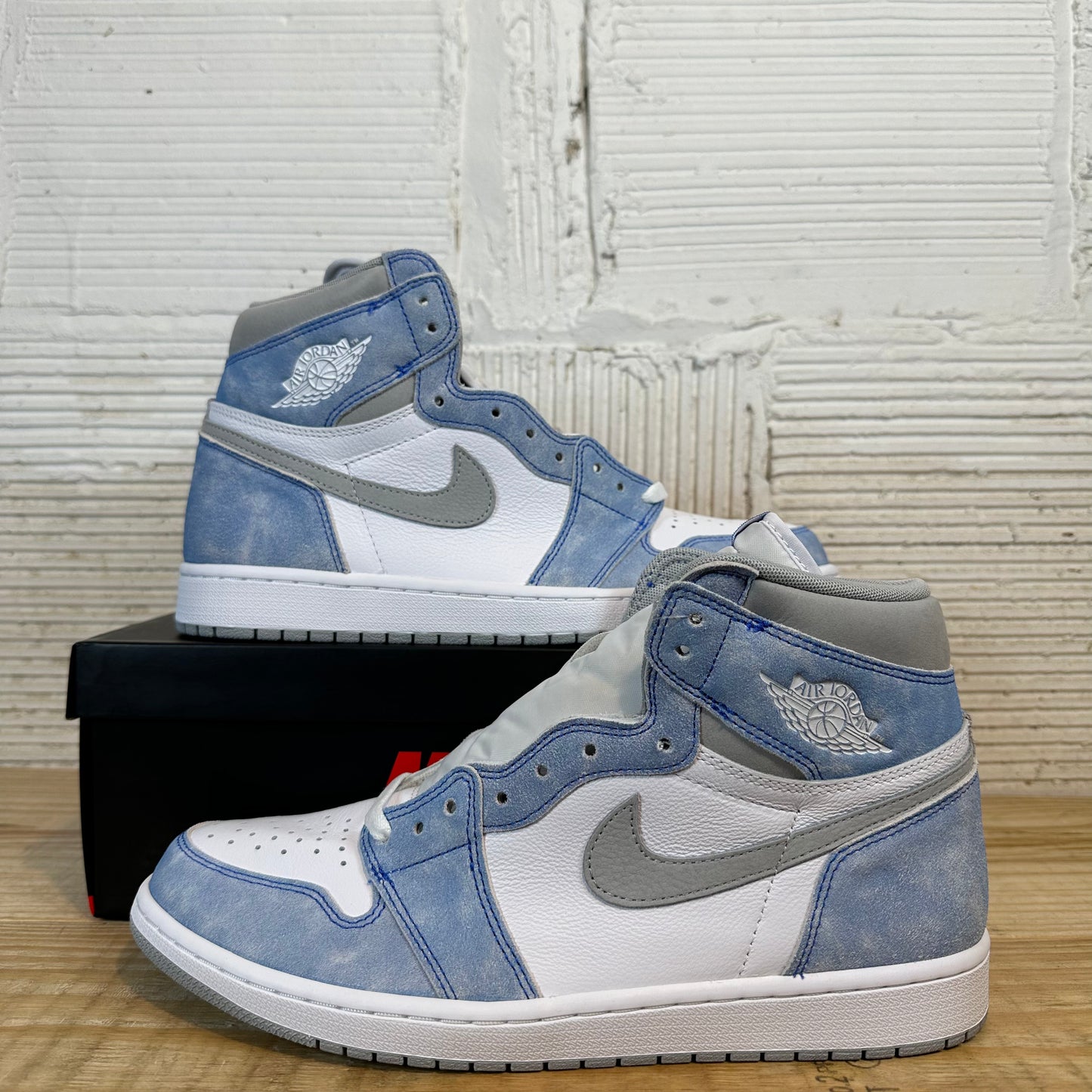 Air Jordan 1 High Hyper Royal Smoke Grey Sz 12 DS