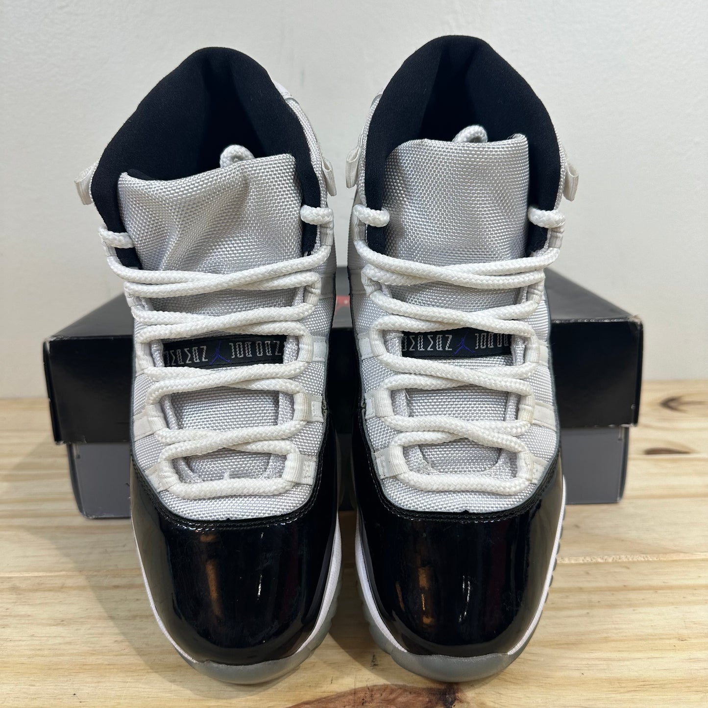 Air Jordan 11 High Concord (2018) Sz 8